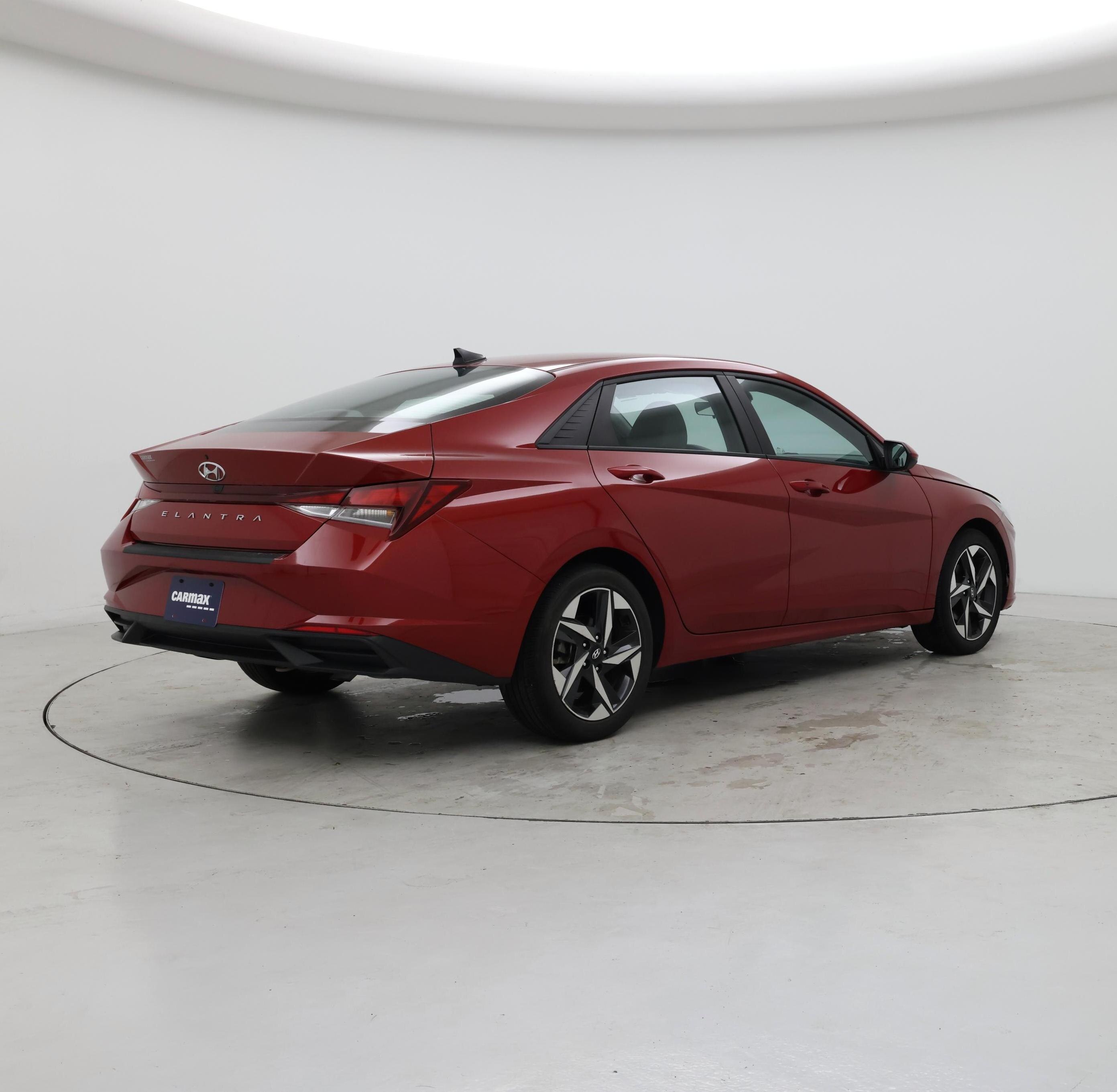 Thumbnail: 2023 Hyundai Elantra - 8