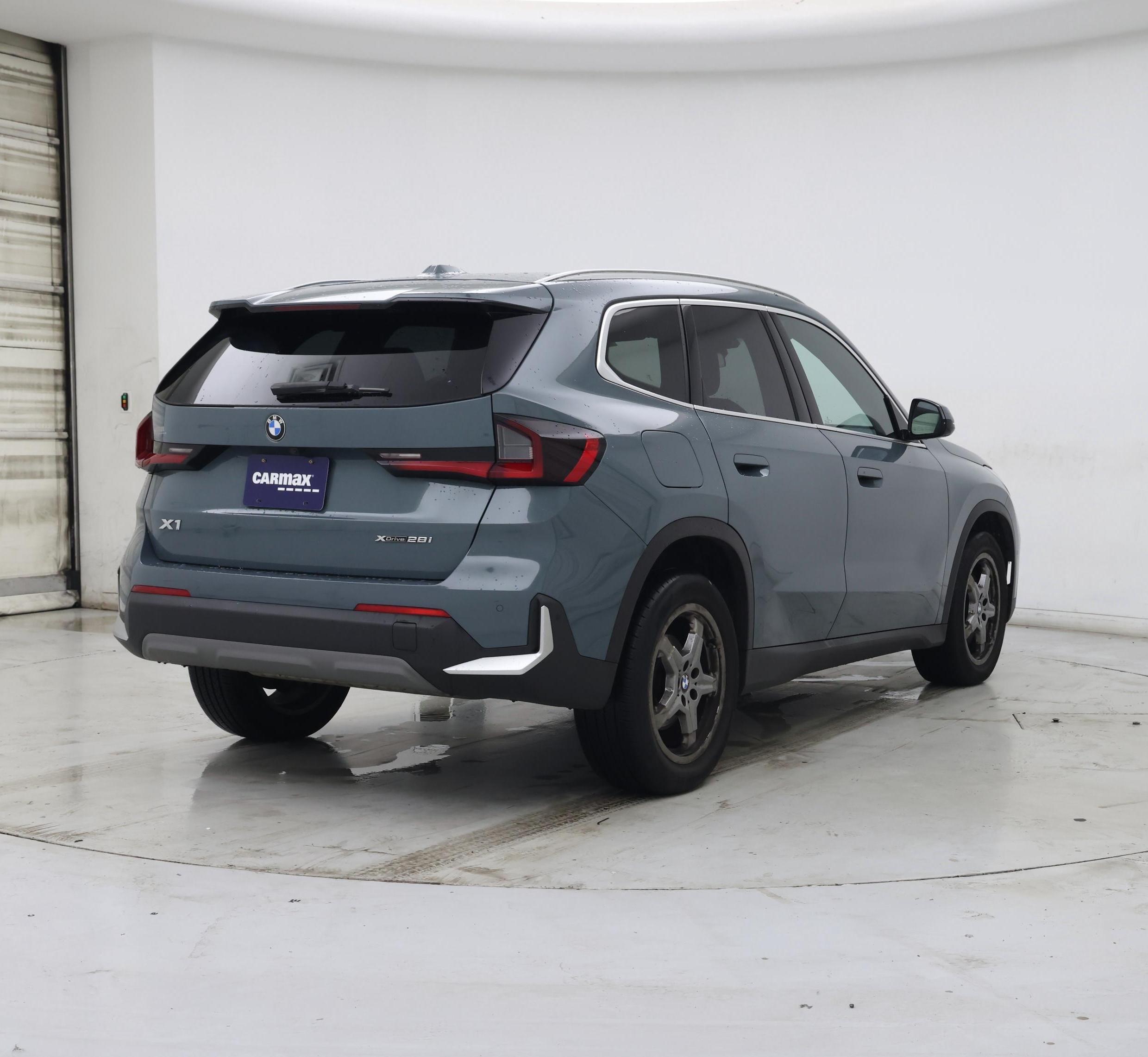 Thumbnail: 2023 BMW X1 - 8