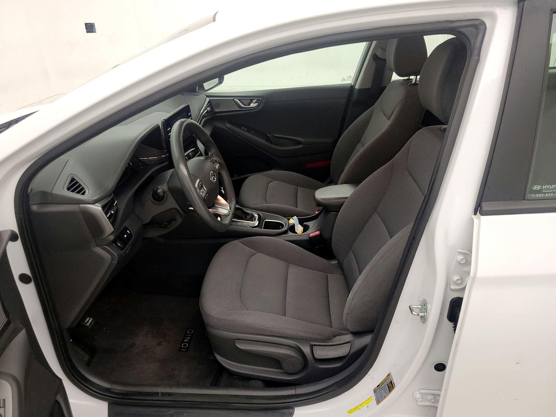 Thumbnail: 2020 Hyundai Ioniq - 11