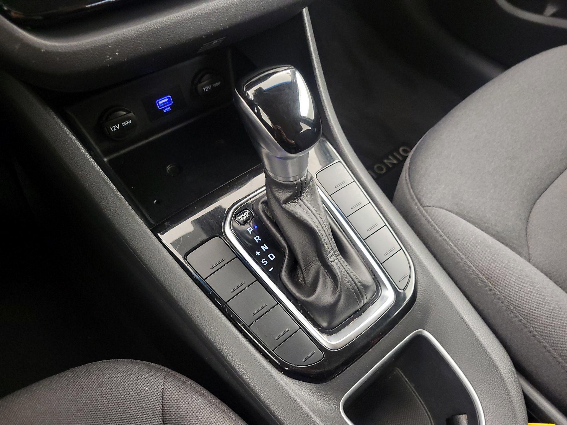 Thumbnail: 2020 Hyundai Ioniq - 17