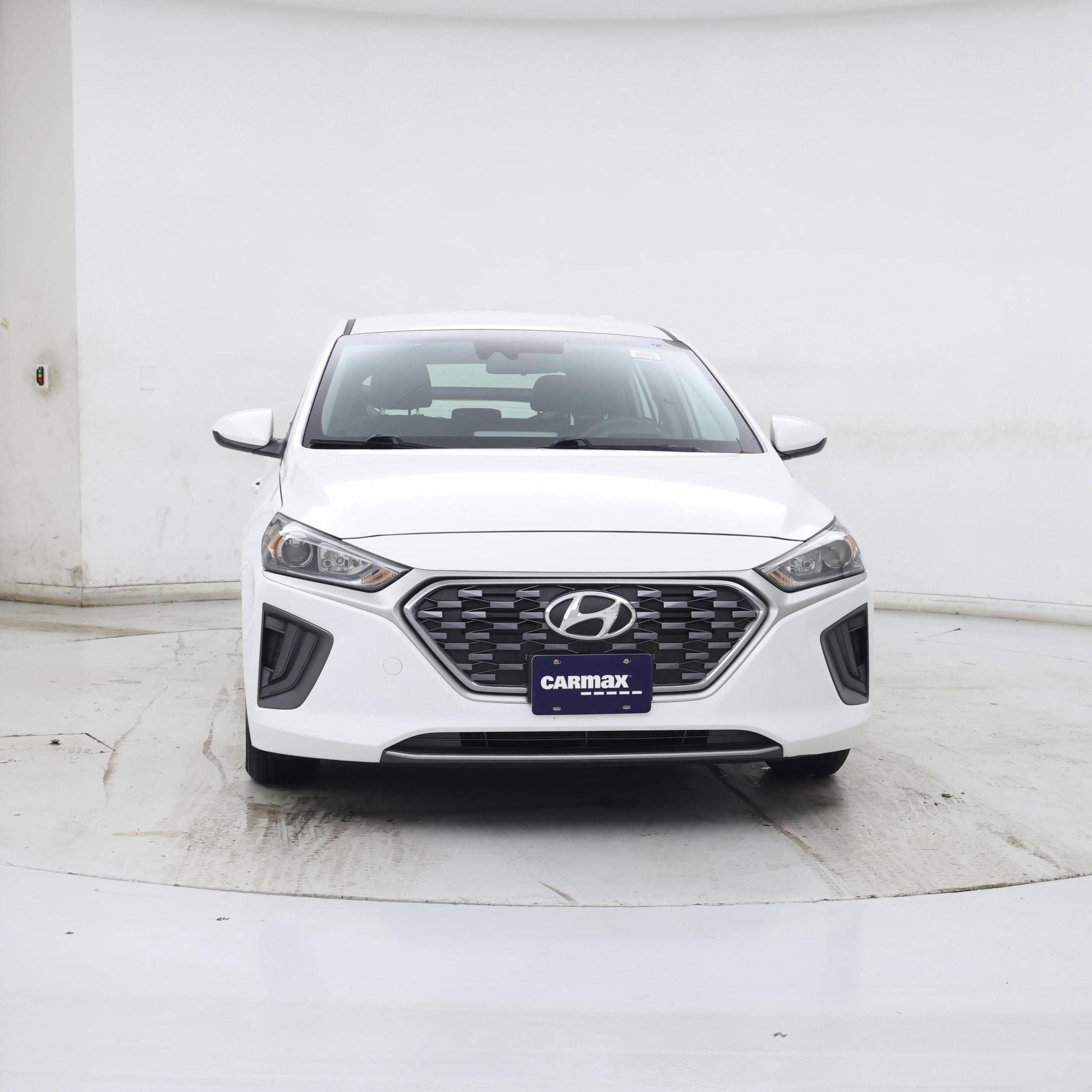 Thumbnail: 2020 Hyundai Ioniq - 5