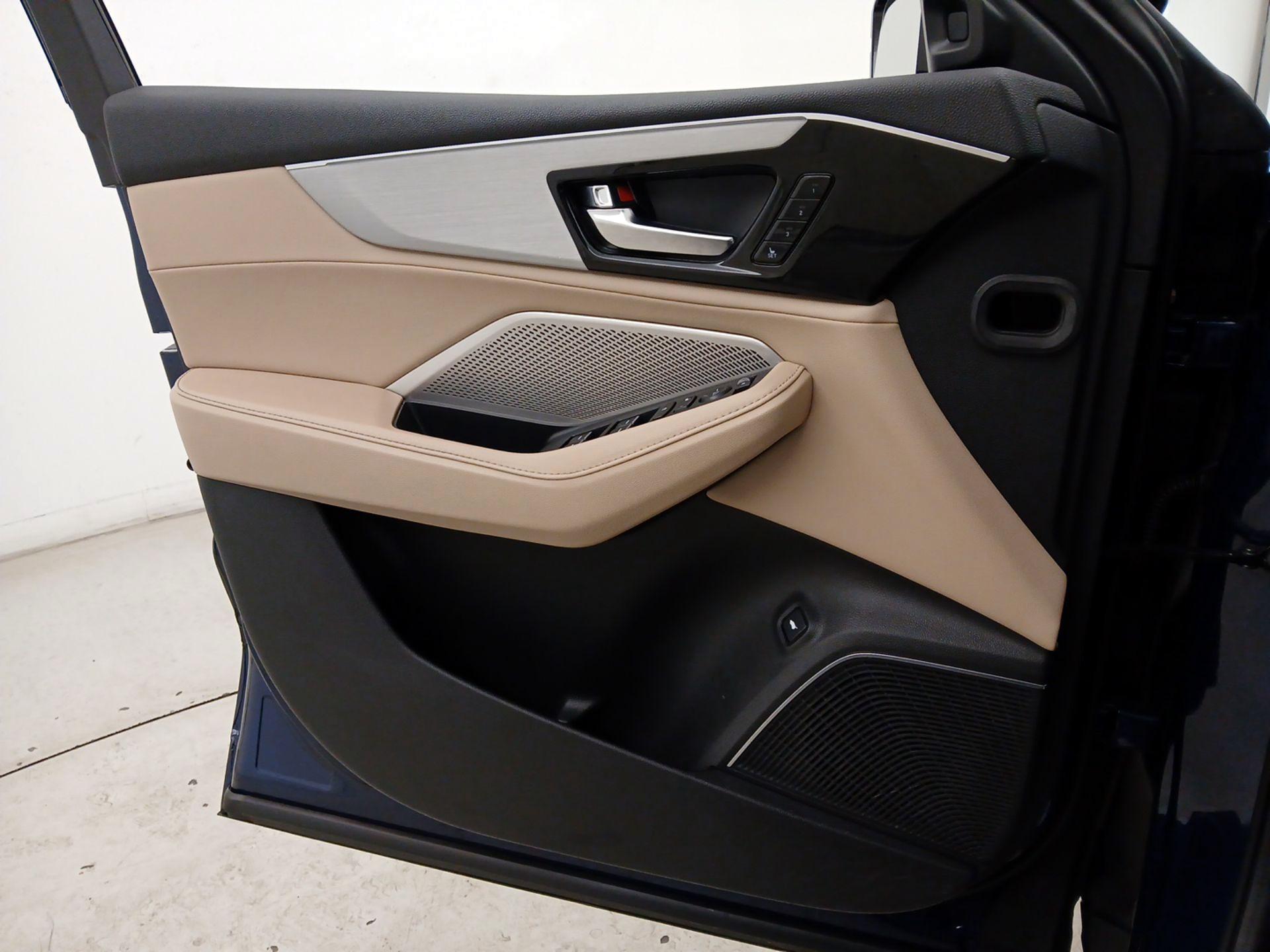 Thumbnail: 2023 Acura MDX - 12