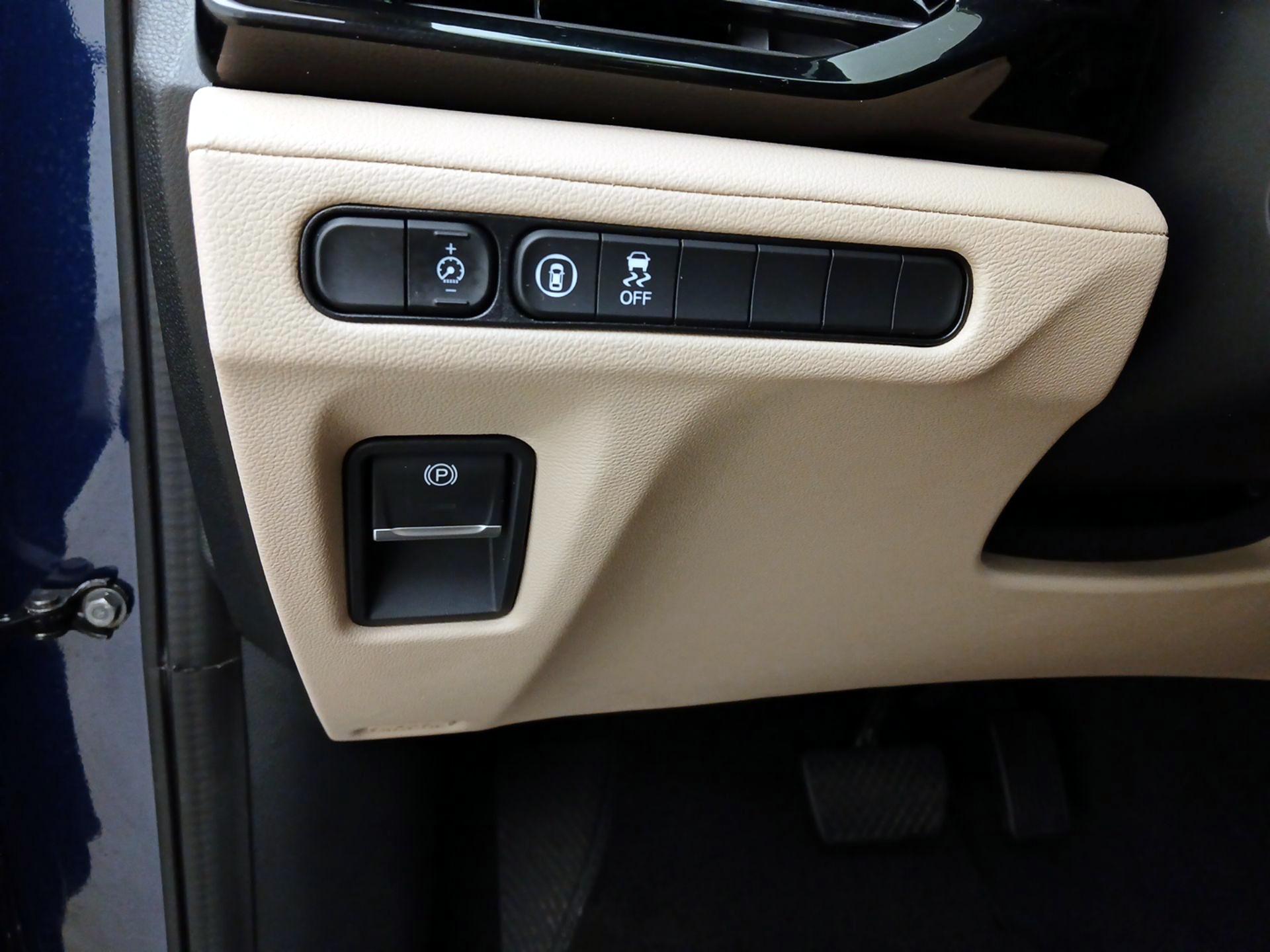 Thumbnail: 2023 Acura MDX - 13