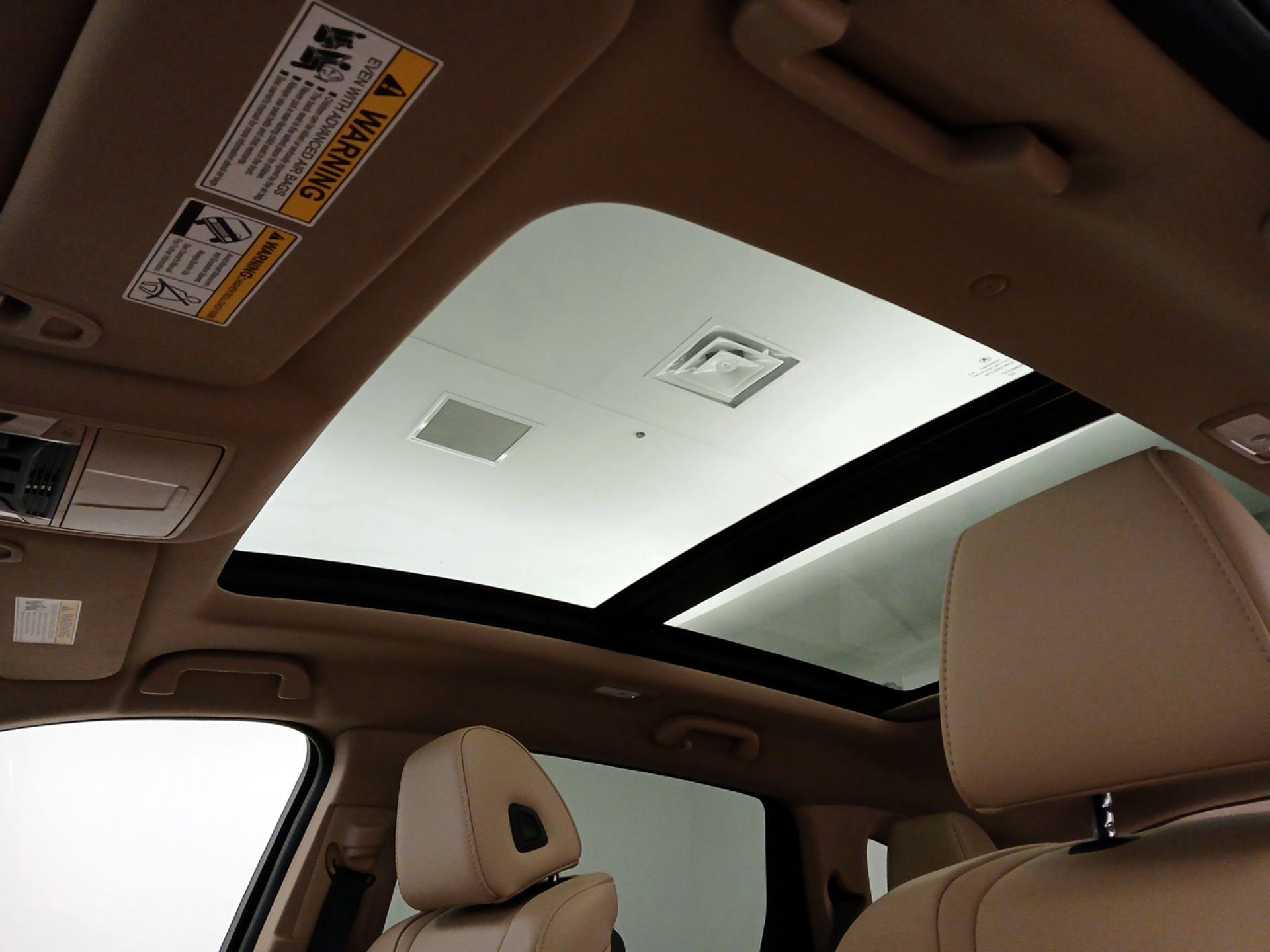 Thumbnail: 2023 Acura MDX - 19