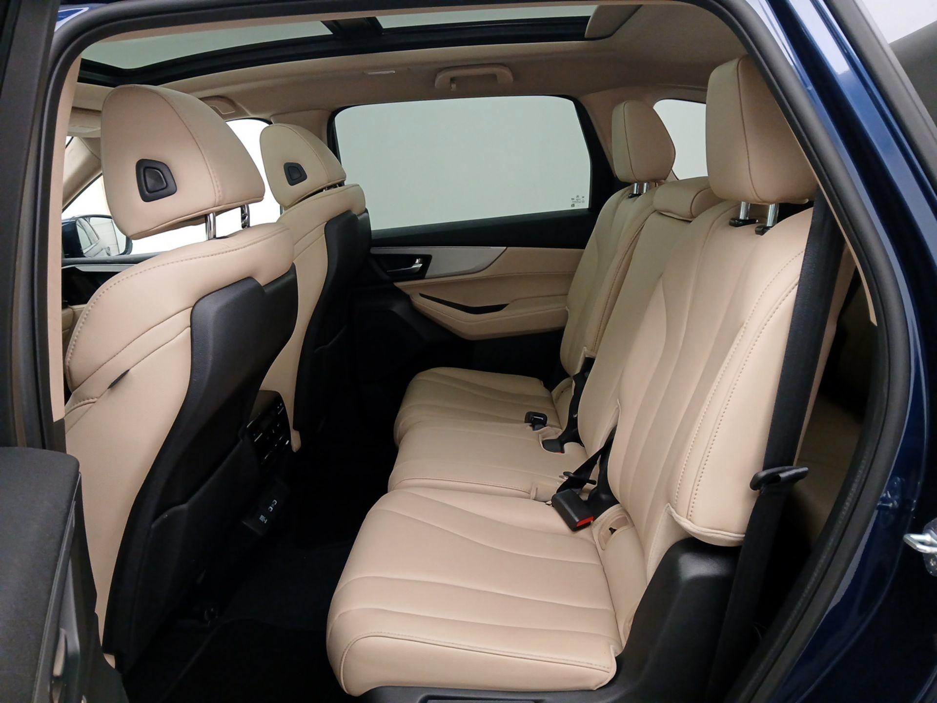 Thumbnail: 2023 Acura MDX - 20