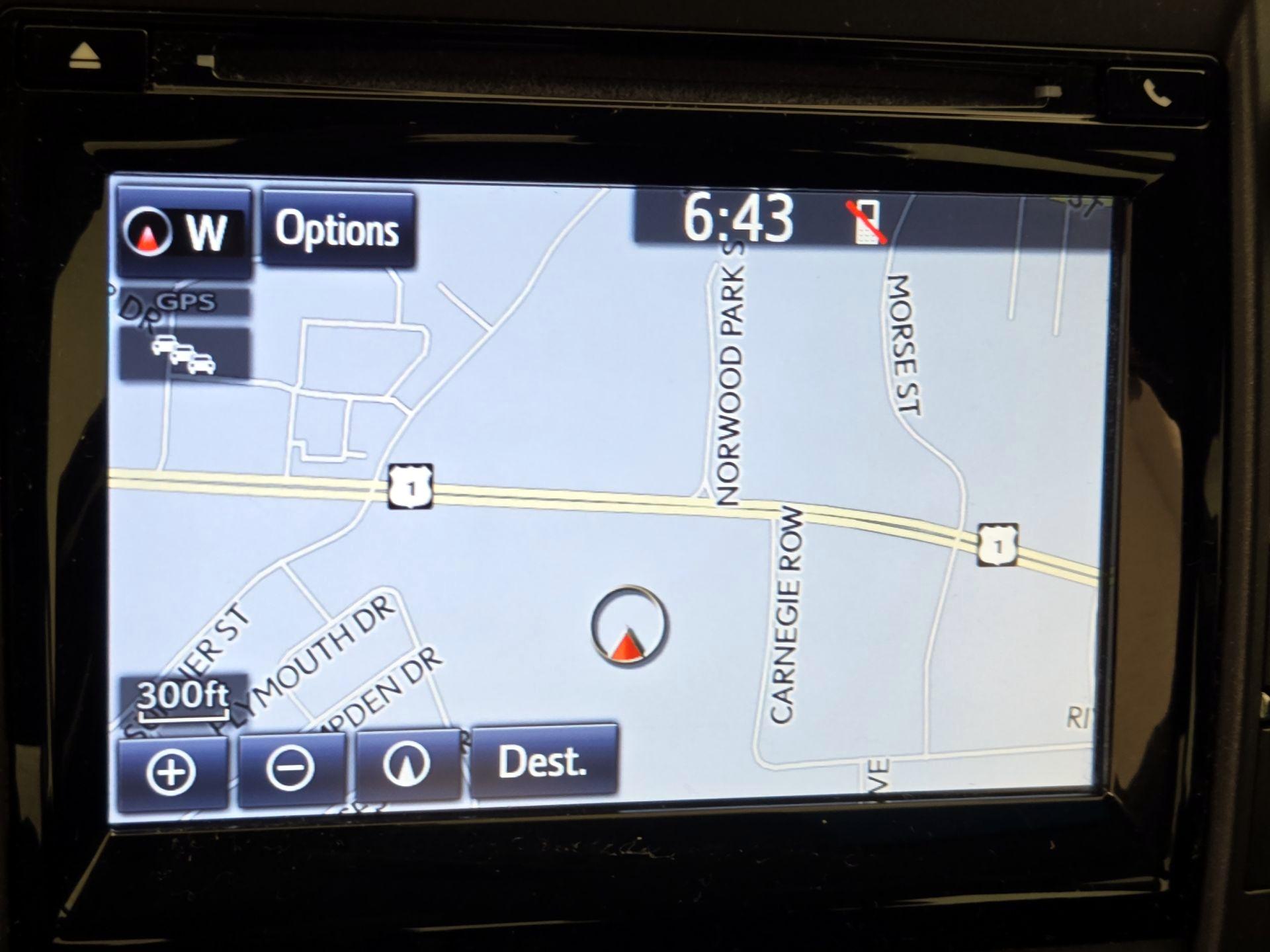 Thumbnail: 2015 Toyota Camry - 14