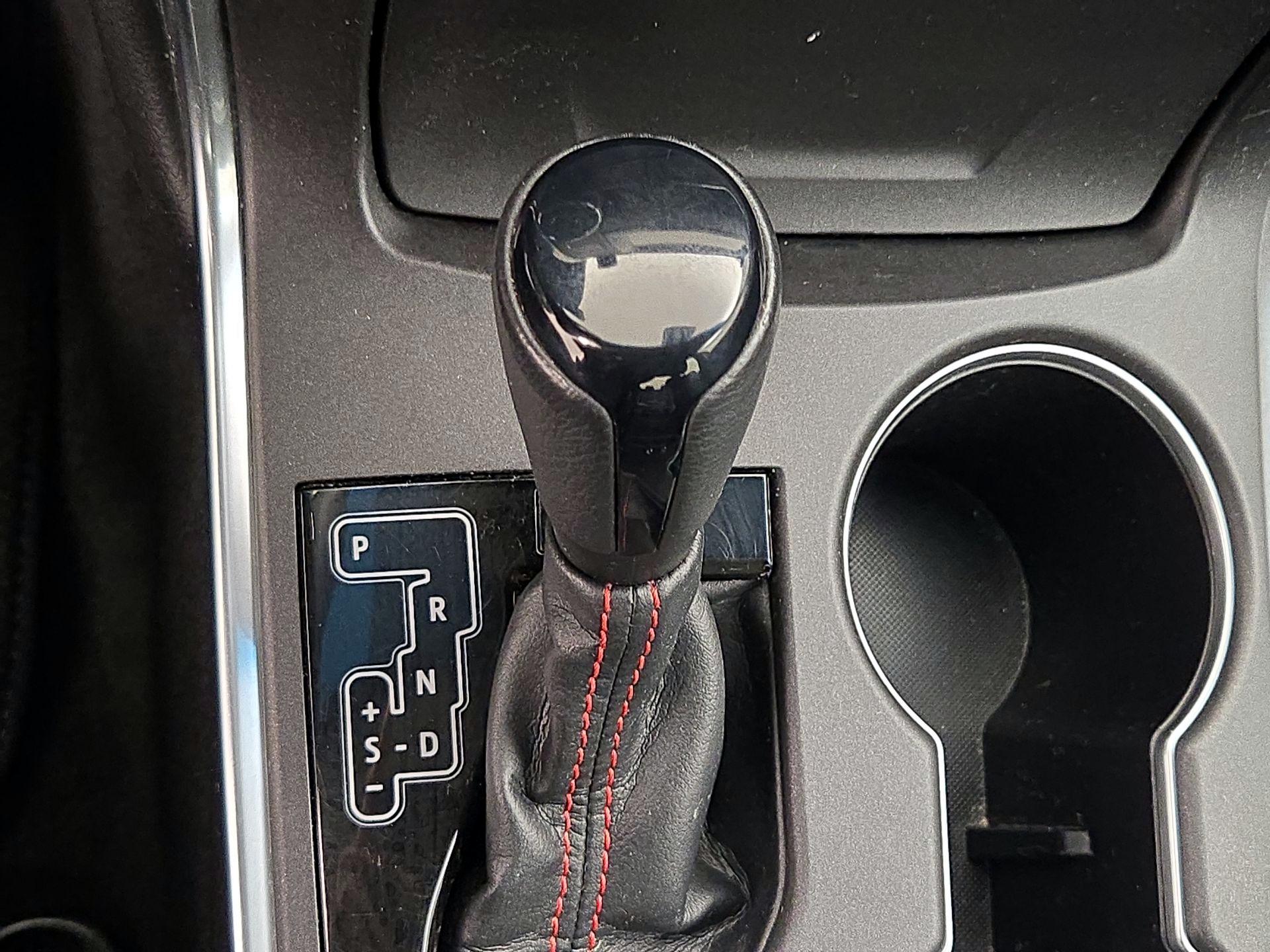 Thumbnail: 2015 Toyota Camry - 18