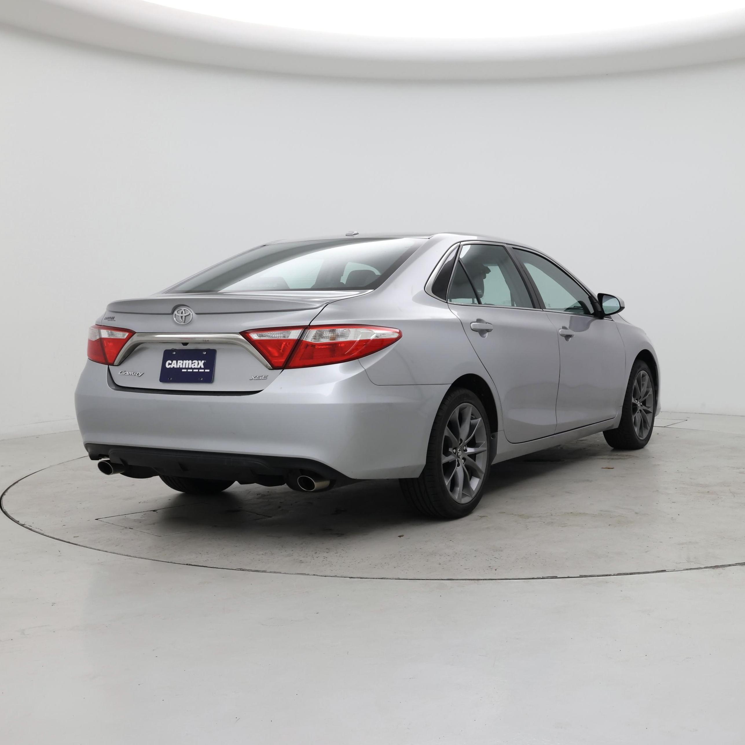 Thumbnail: 2015 Toyota Camry - 8