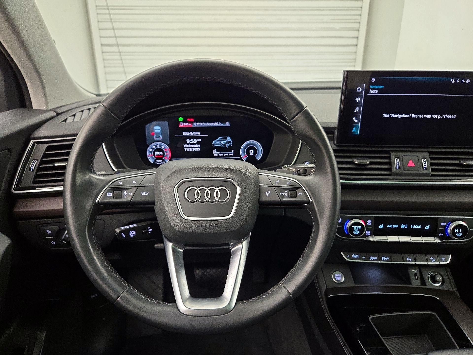 Thumbnail: 2022 Audi Q5 - 10