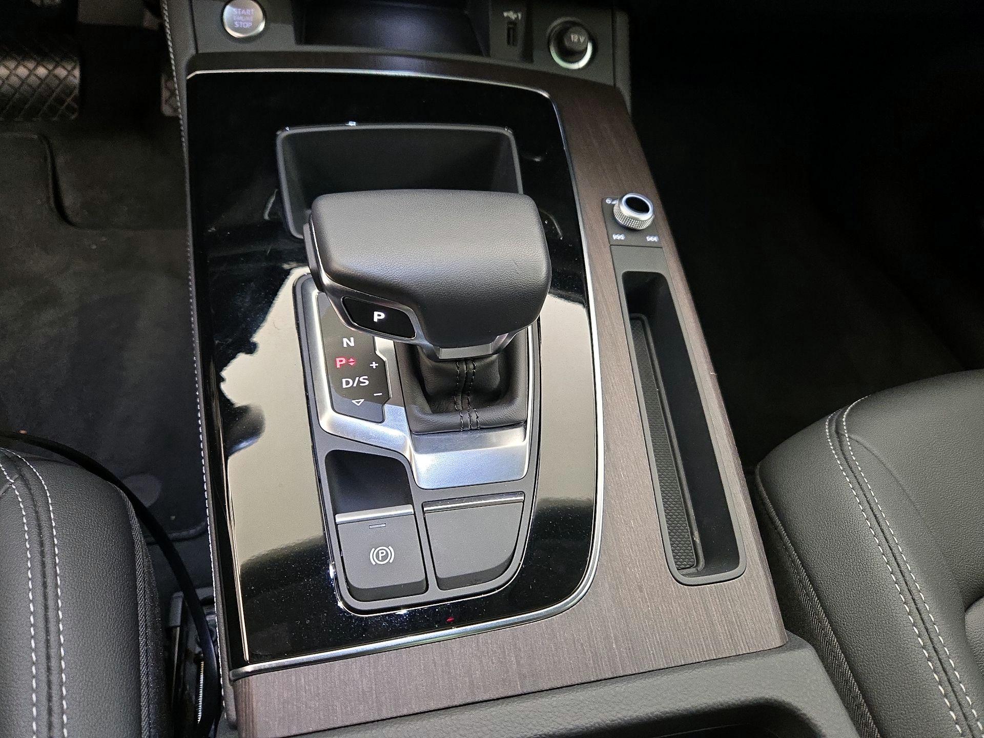 Thumbnail: 2022 Audi Q5 - 17