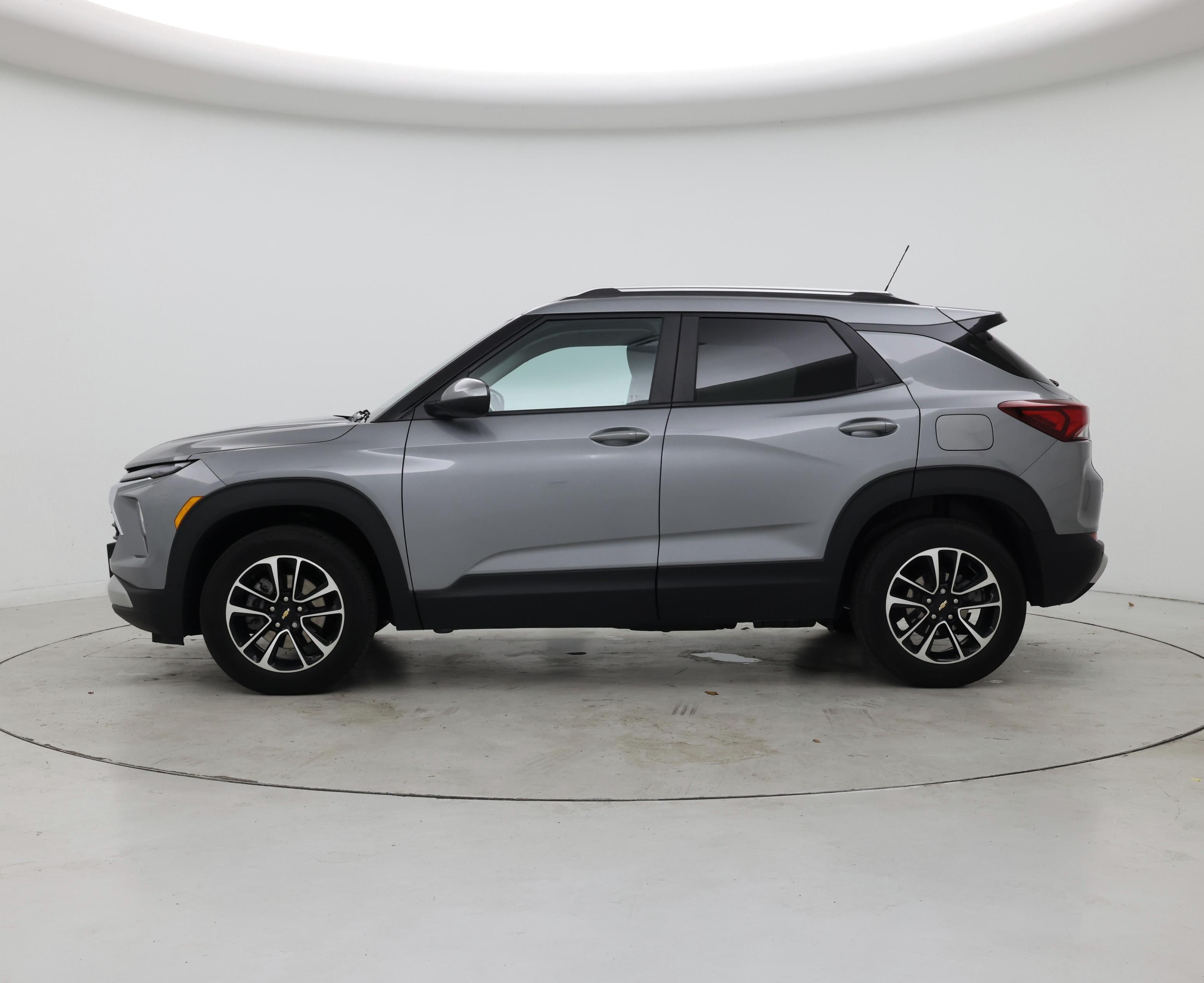 Thumbnail: 2024 Chevrolet TrailBlazer - 3