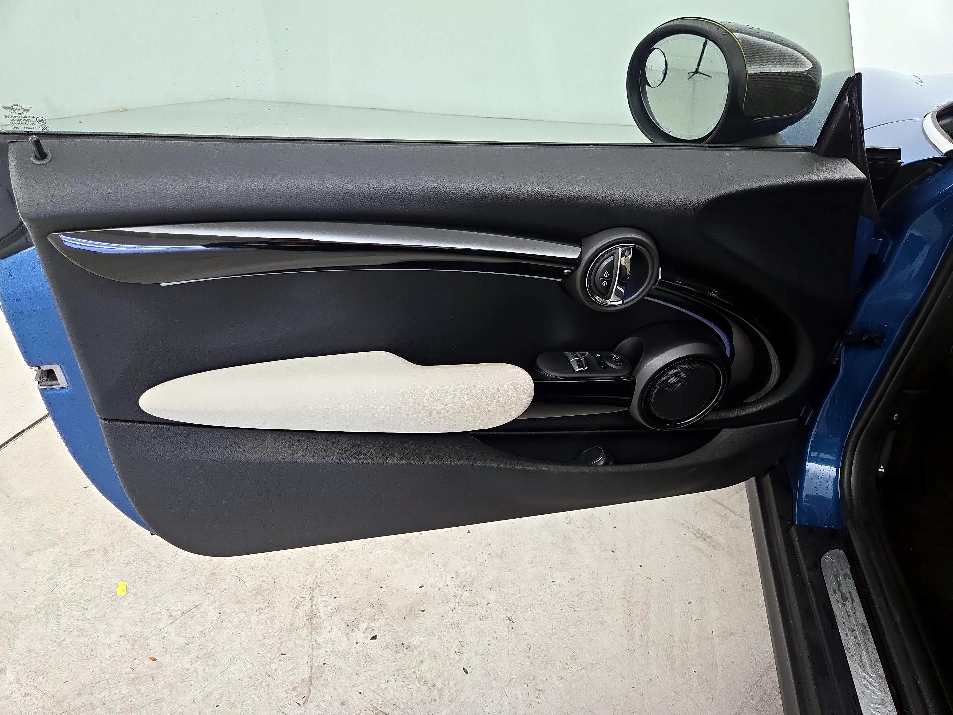 Thumbnail: 2023 MINI Cooper Hardtop - 12