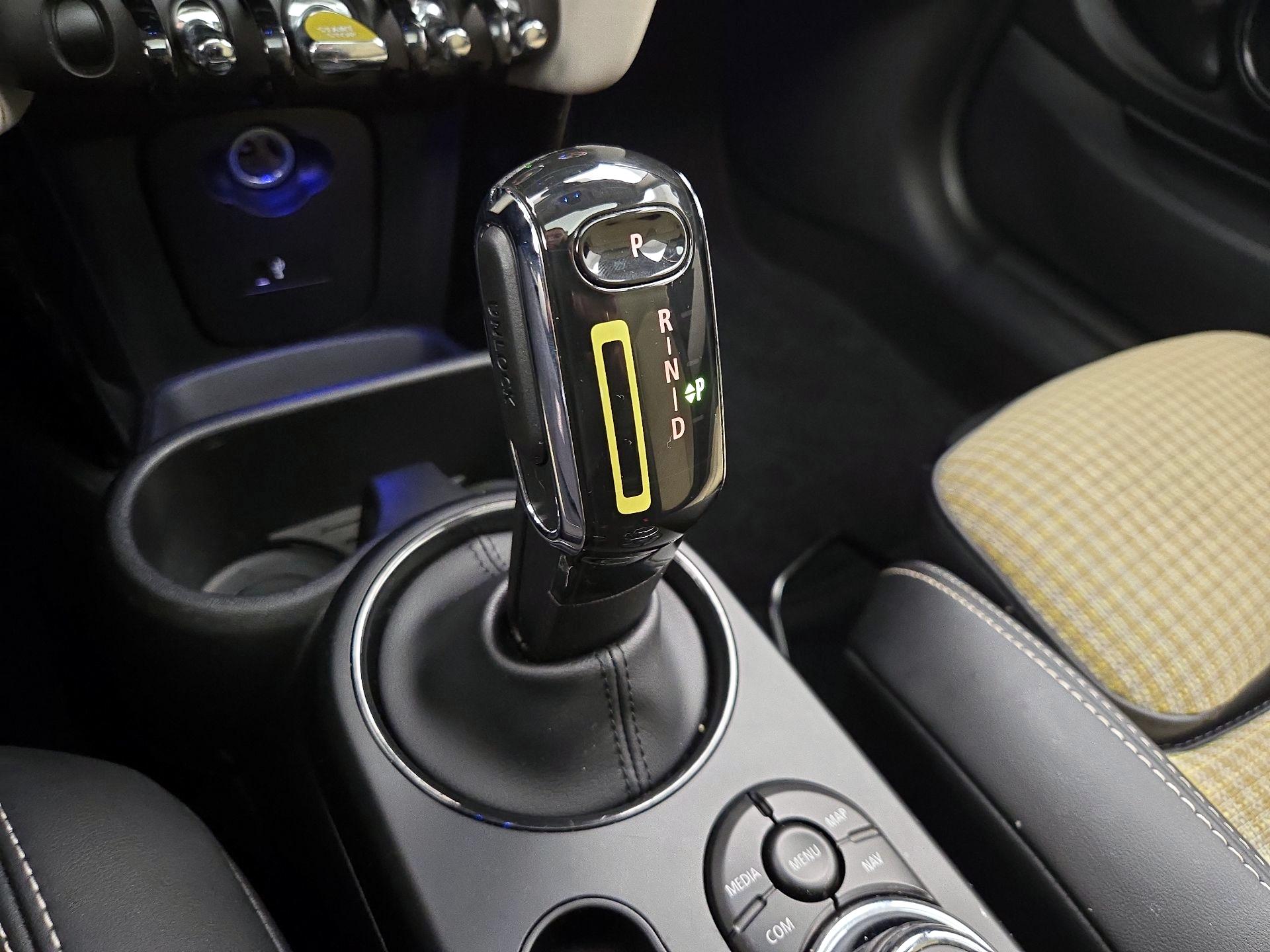 Thumbnail: 2023 MINI Cooper Hardtop - 18