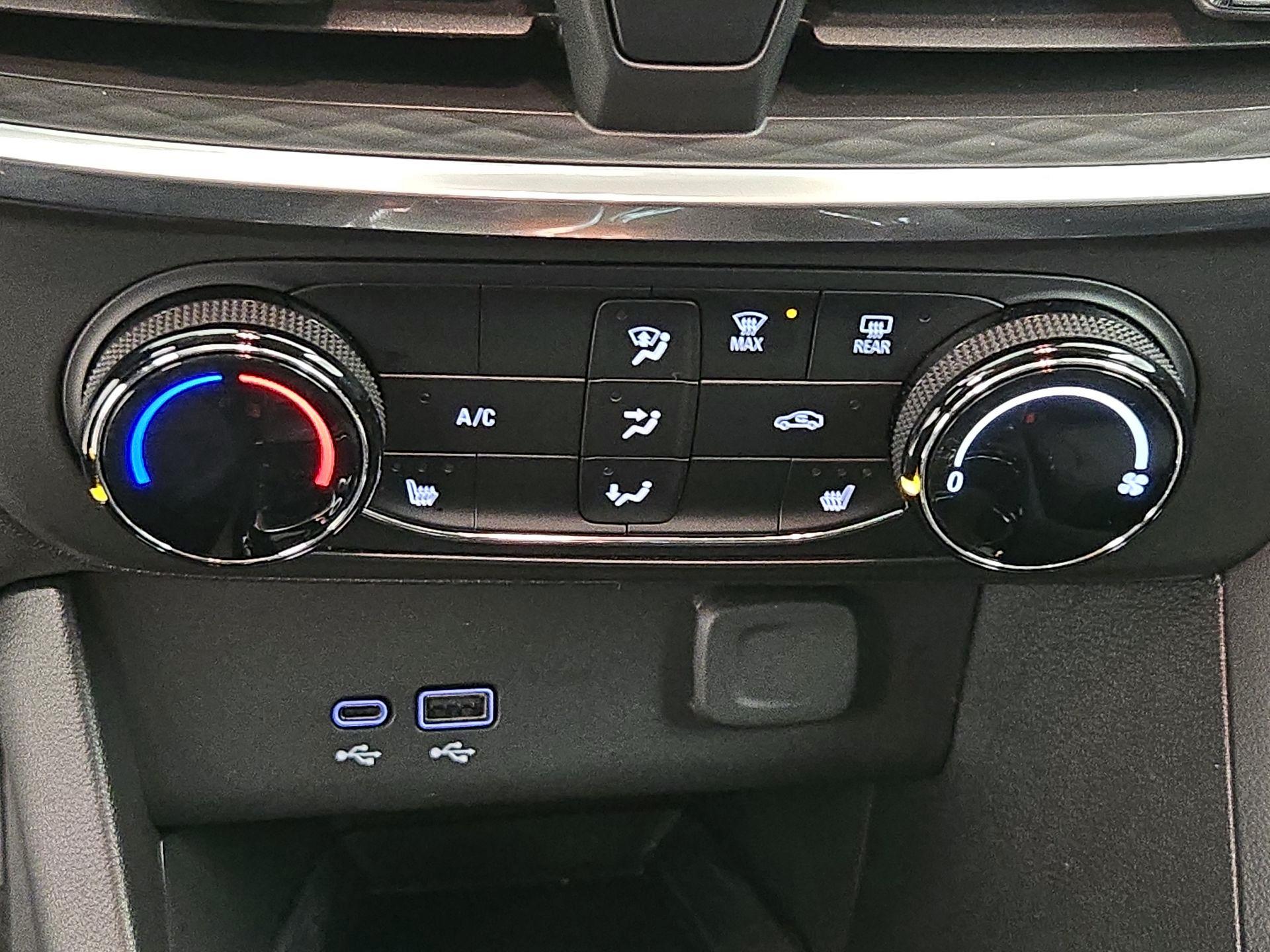 Thumbnail: 2024 Buick Encore GX - 16