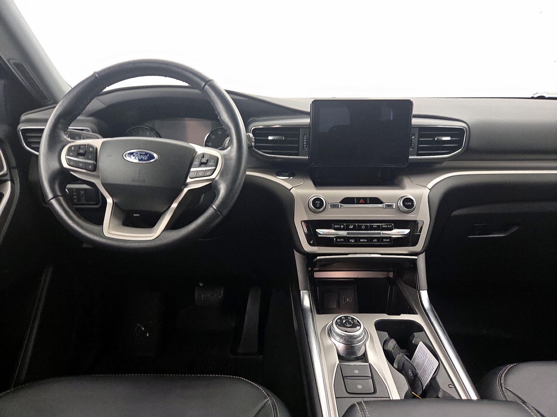 Thumbnail: 2022 Ford Explorer - 9