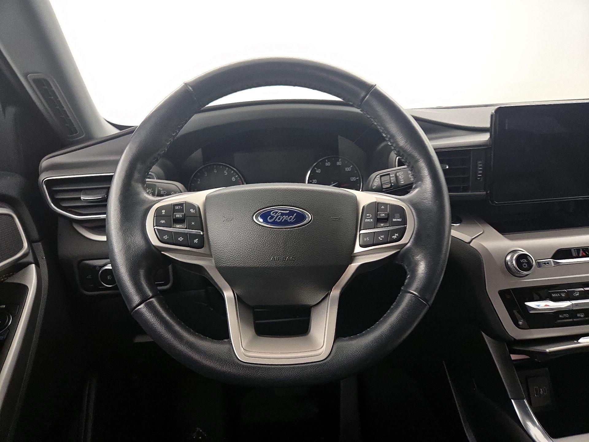 Thumbnail: 2022 Ford Explorer - 10