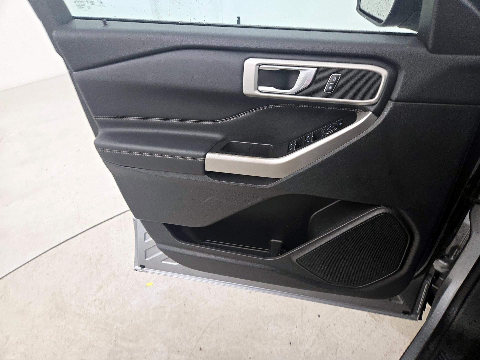 Thumbnail: 2022 Ford Explorer - 12