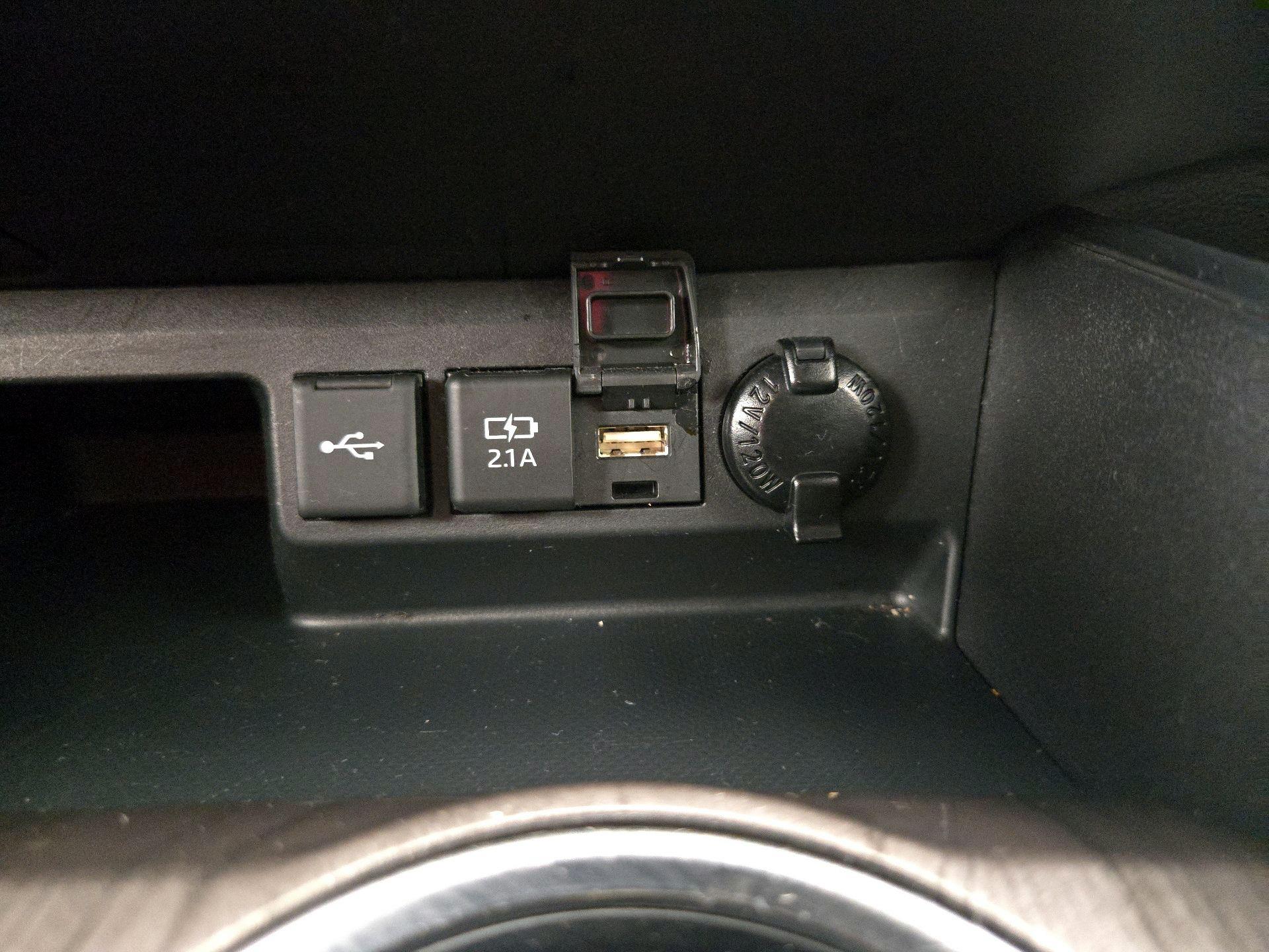 Thumbnail: 2020 Toyota Highlander - 18