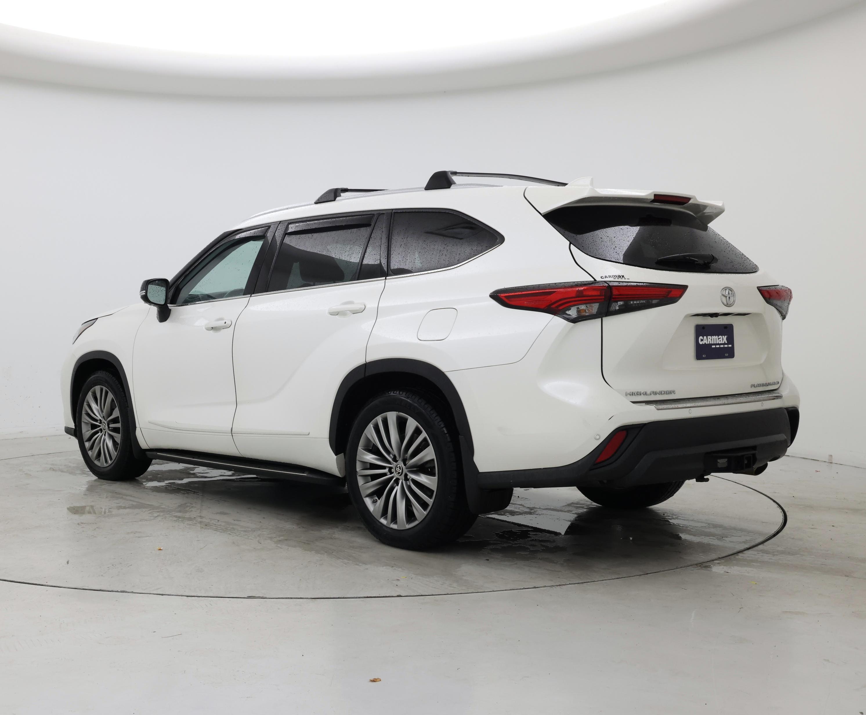 Thumbnail: 2020 Toyota Highlander - 2