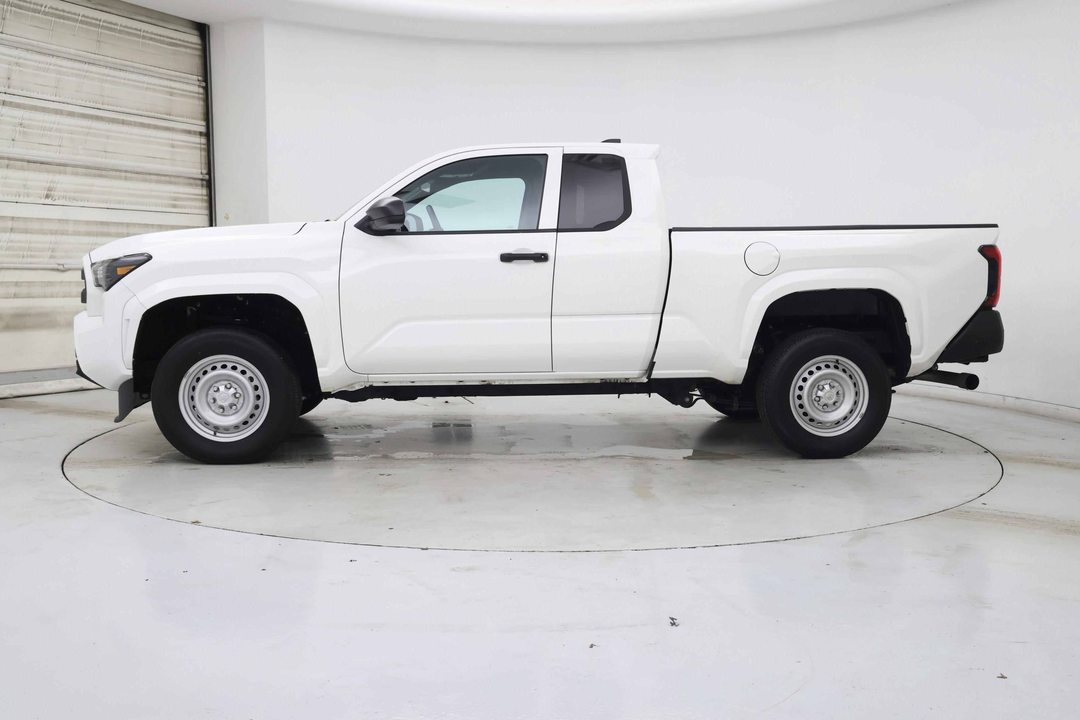 Thumbnail: 2024 Toyota Tacoma - 3