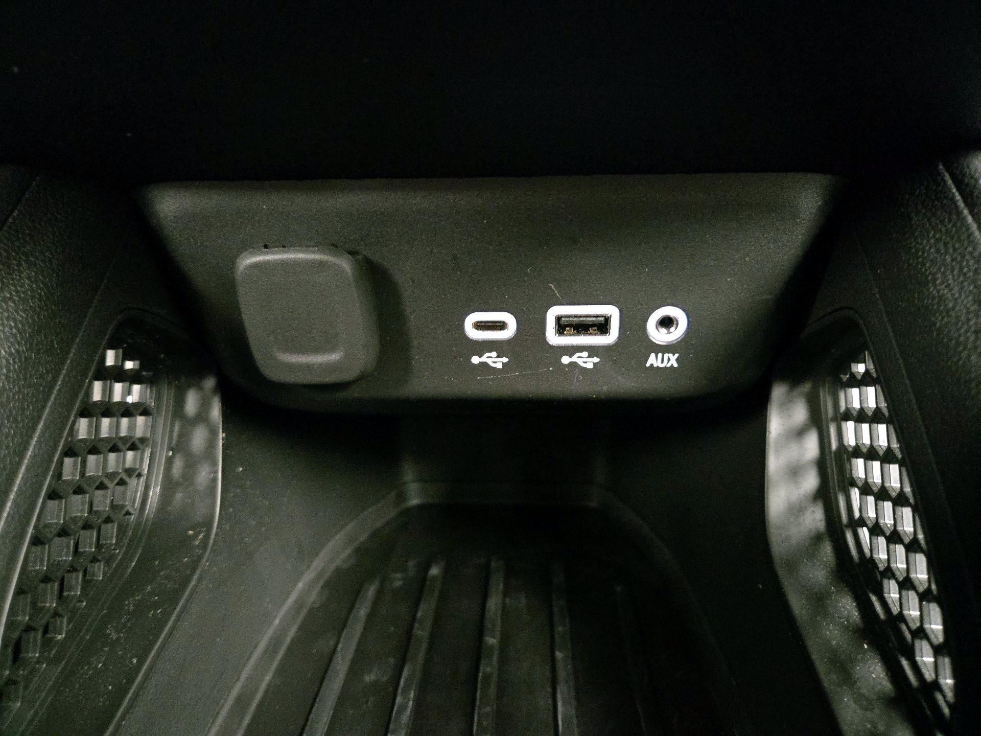 Thumbnail: 2023 Chevrolet TrailBlazer - 18