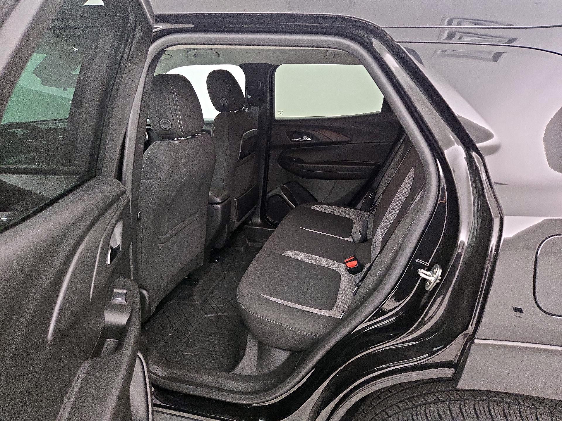 Thumbnail: 2023 Chevrolet TrailBlazer - 19