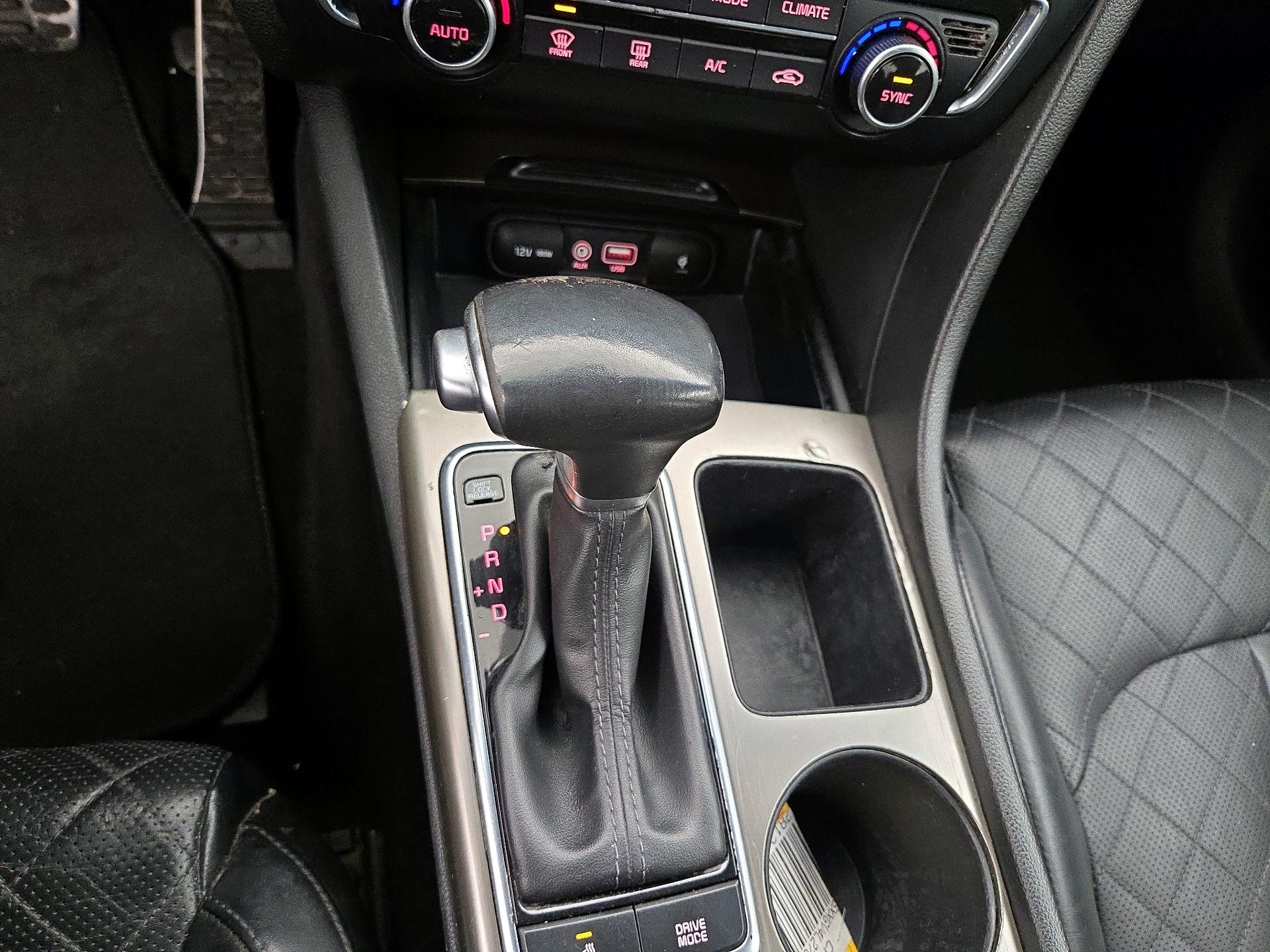 Thumbnail: 2016 Kia Optima - 18