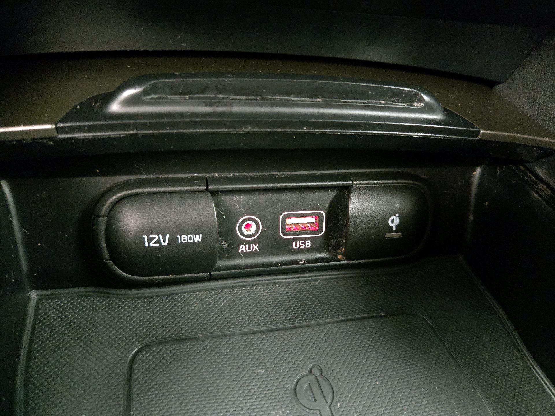 Thumbnail: 2016 Kia Optima - 19