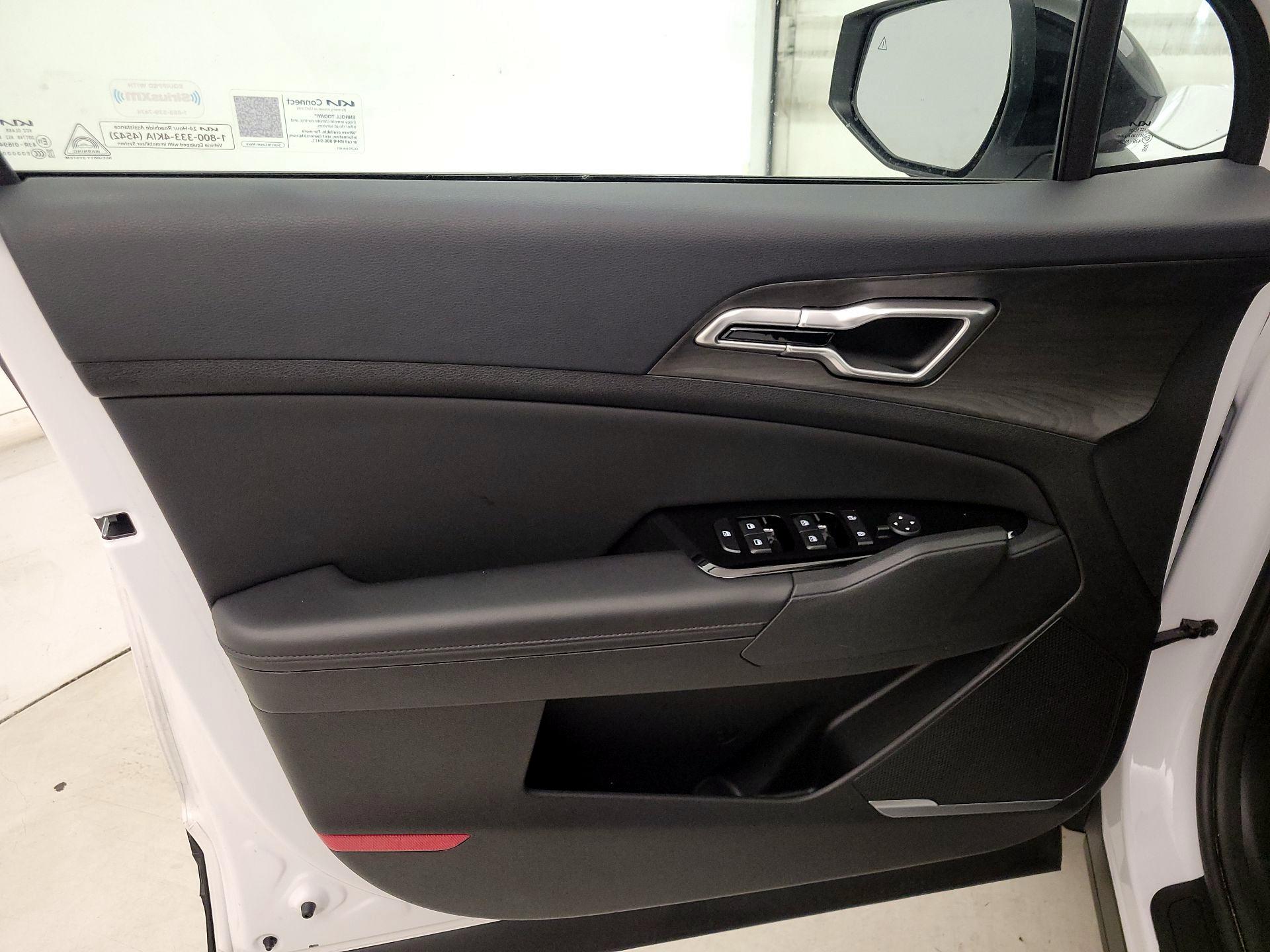 Thumbnail: 2025 Kia Sportage - 12