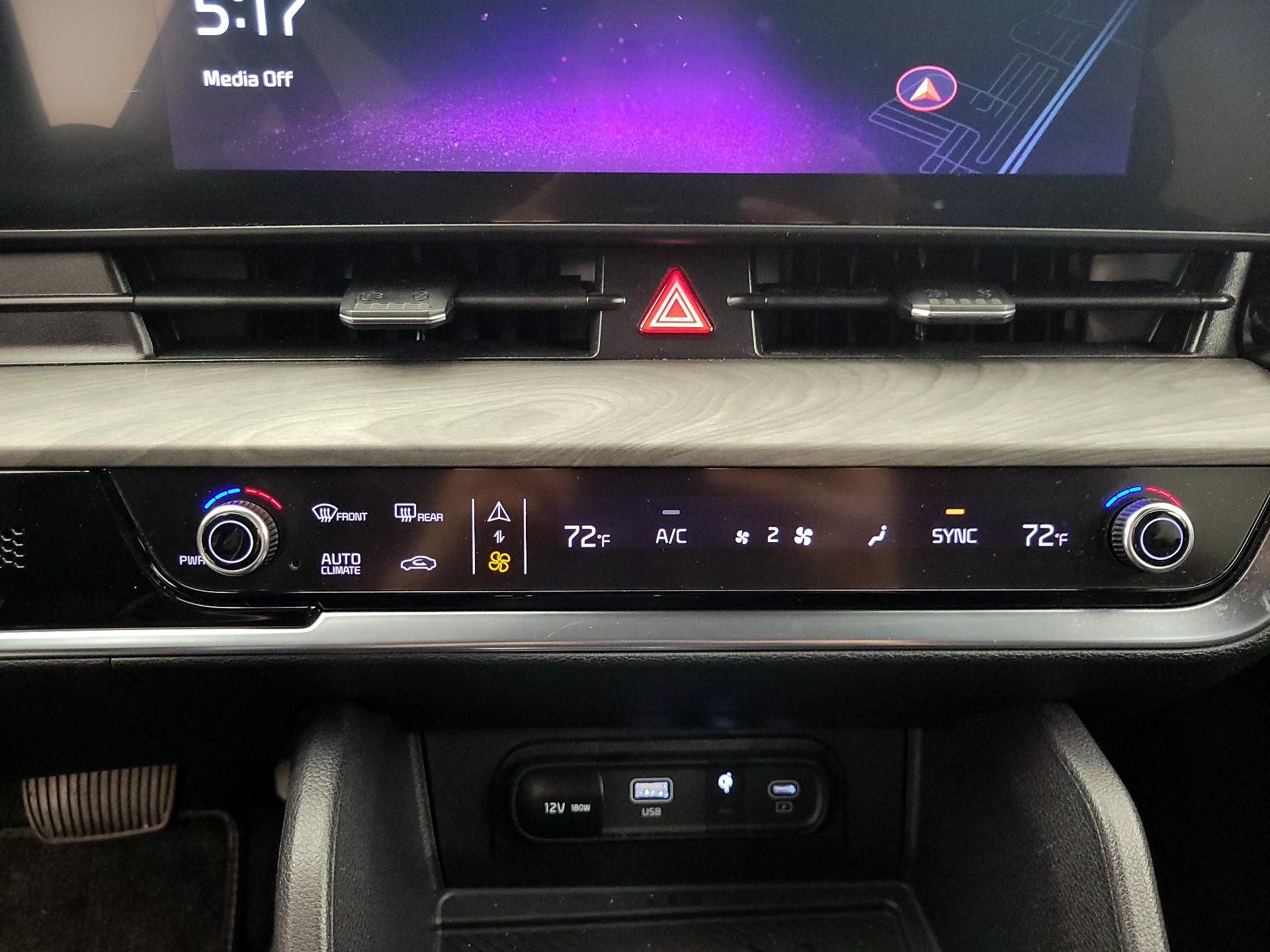 Thumbnail: 2025 Kia Sportage - 17