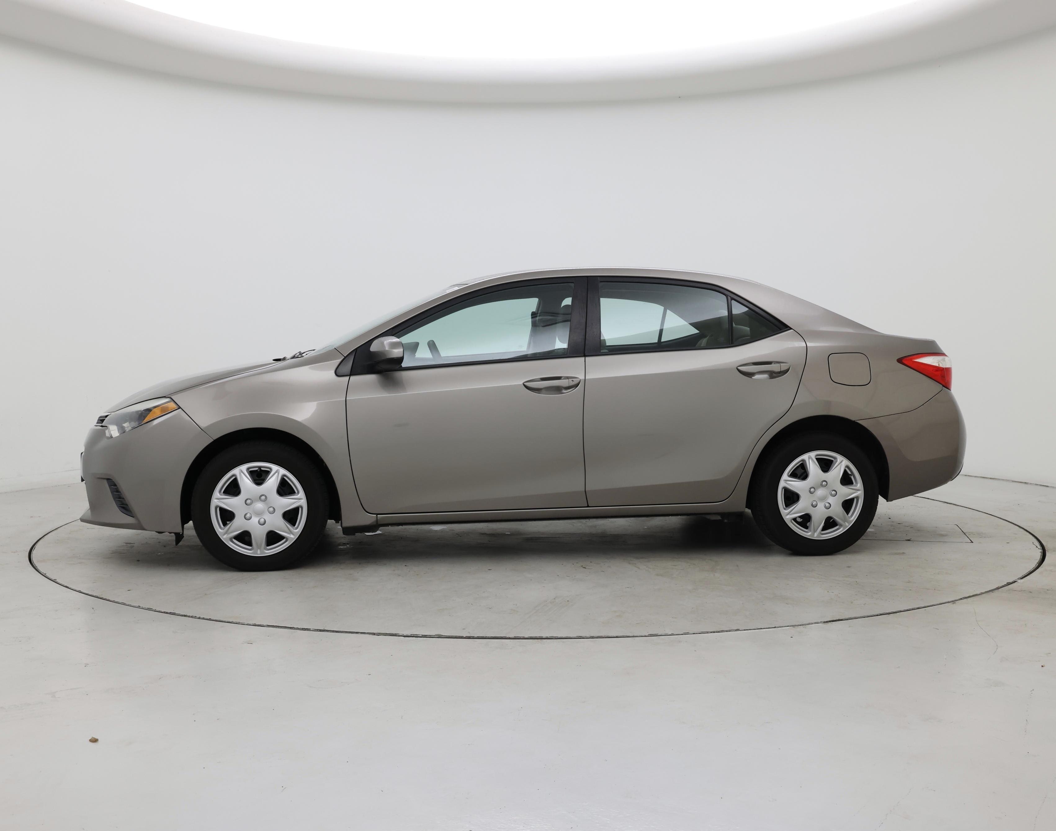 Thumbnail: 2016 Toyota Corolla - 3