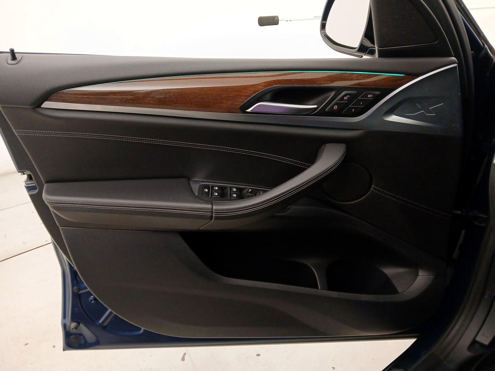 Thumbnail: 2018 BMW X3 - 12