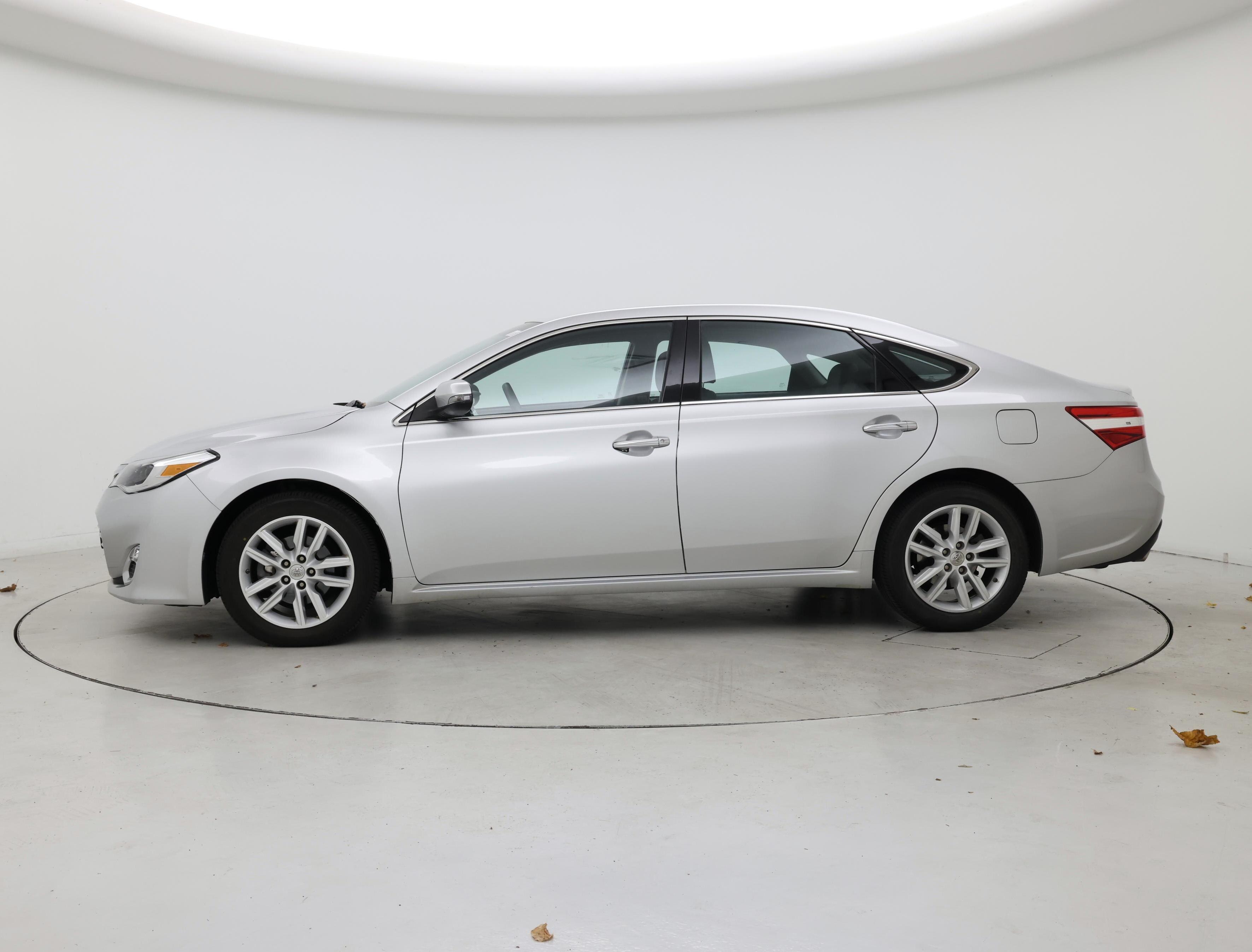 Thumbnail: 2014 Toyota Avalon - 3