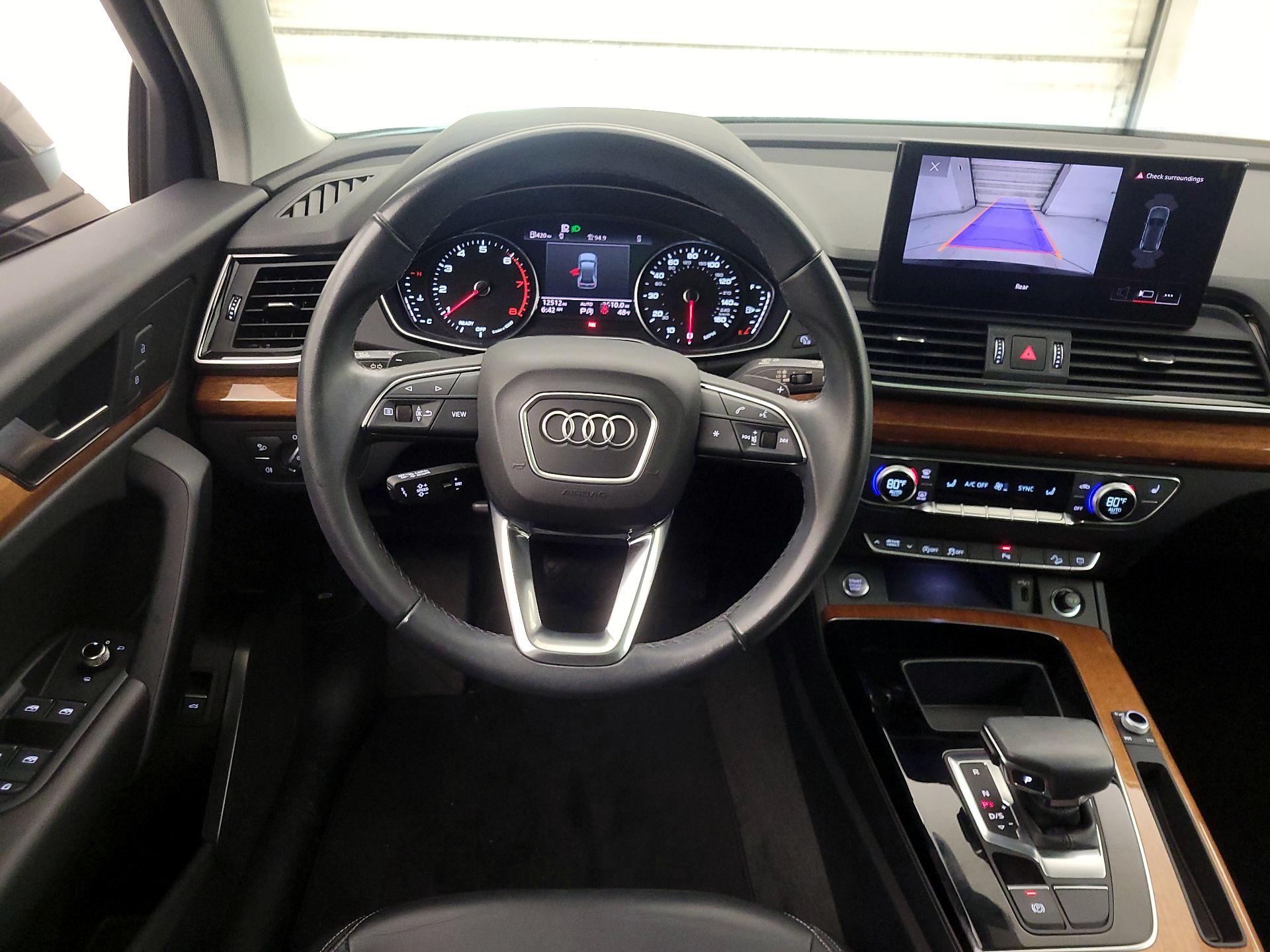 Thumbnail: 2023 Audi Q5 - 10