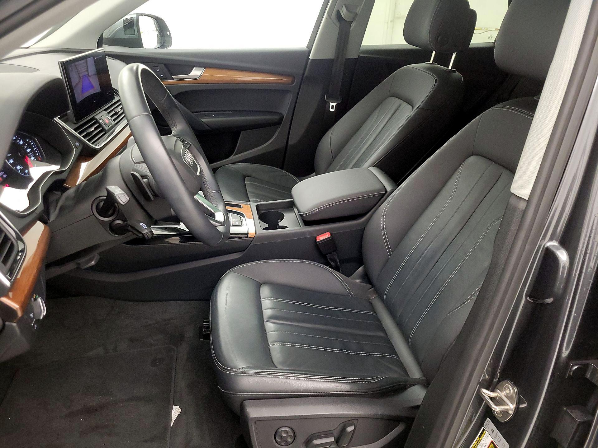 Thumbnail: 2023 Audi Q5 - 11