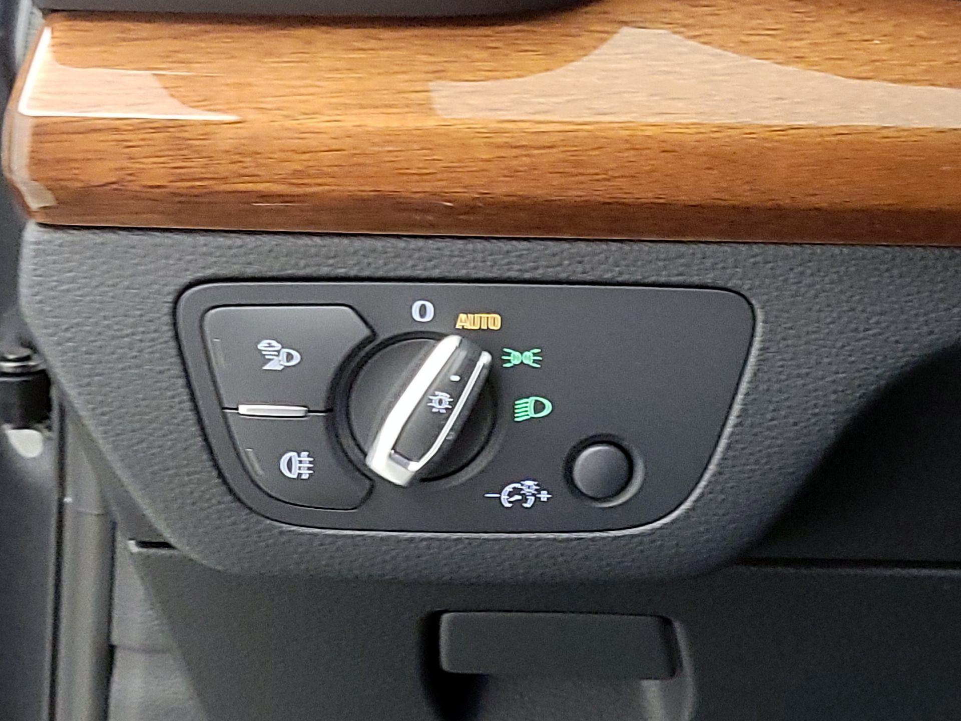 Thumbnail: 2023 Audi Q5 - 13