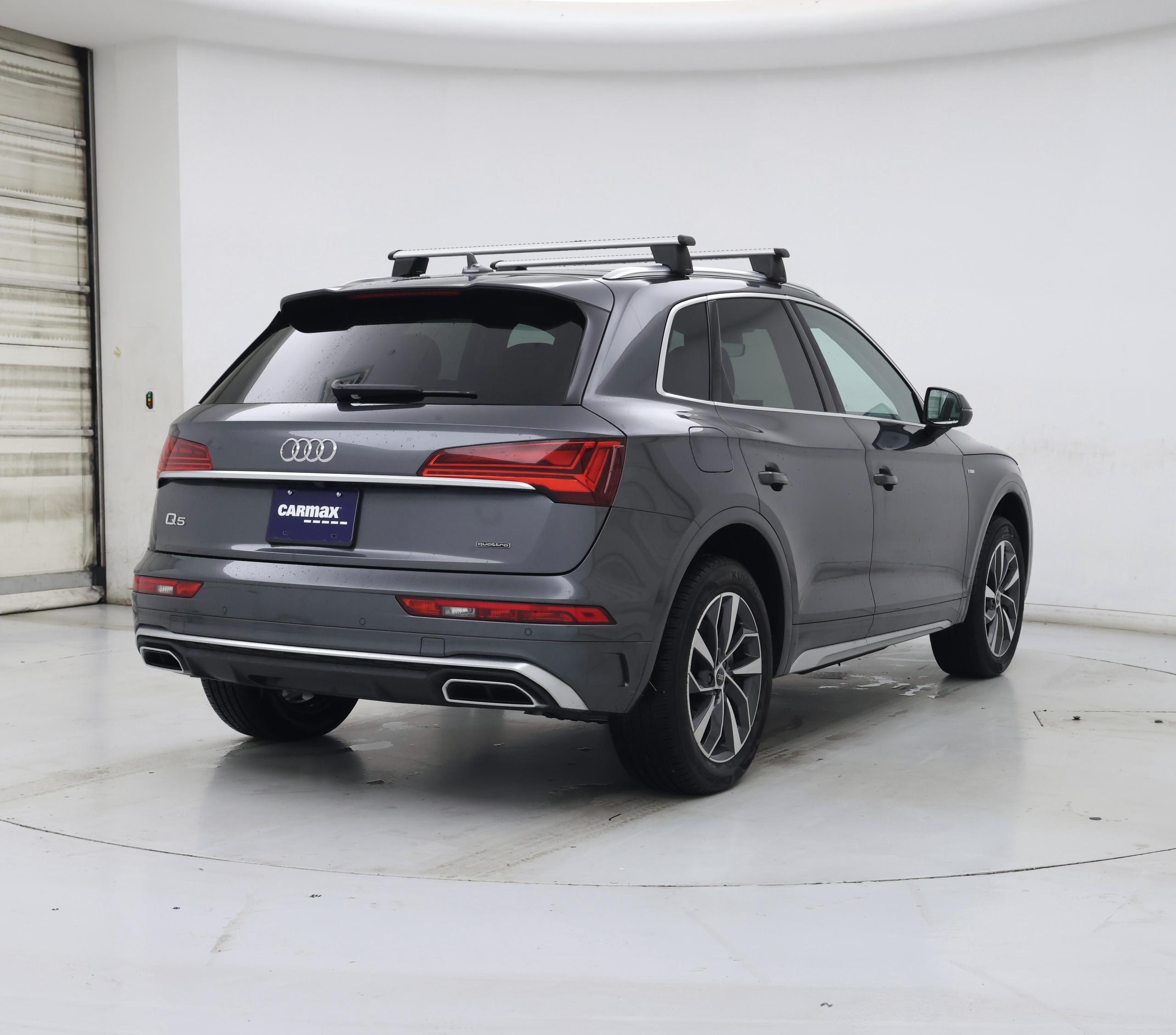 Thumbnail: 2023 Audi Q5 - 8