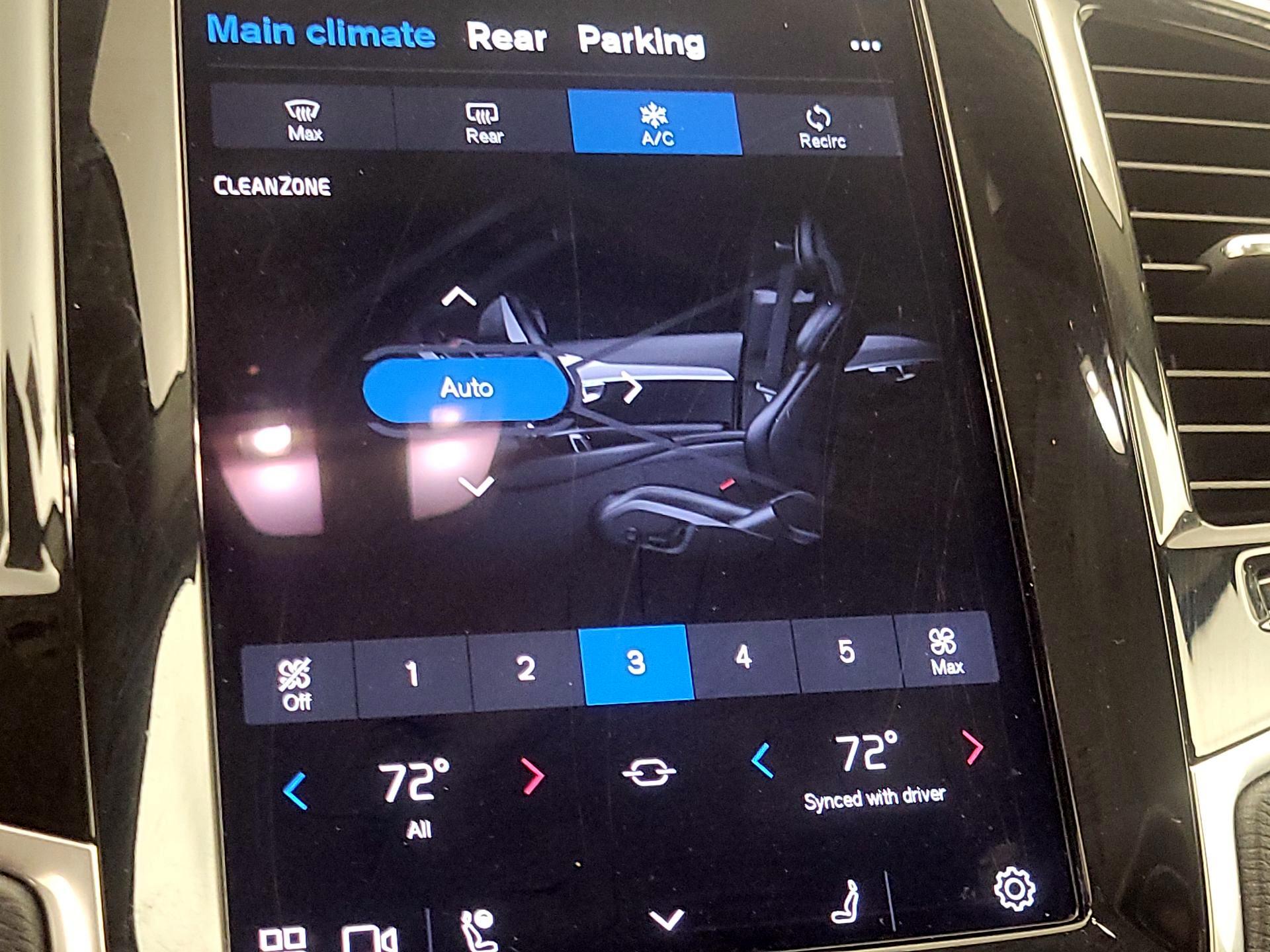 Thumbnail: 2023 Volvo XC90 - 16