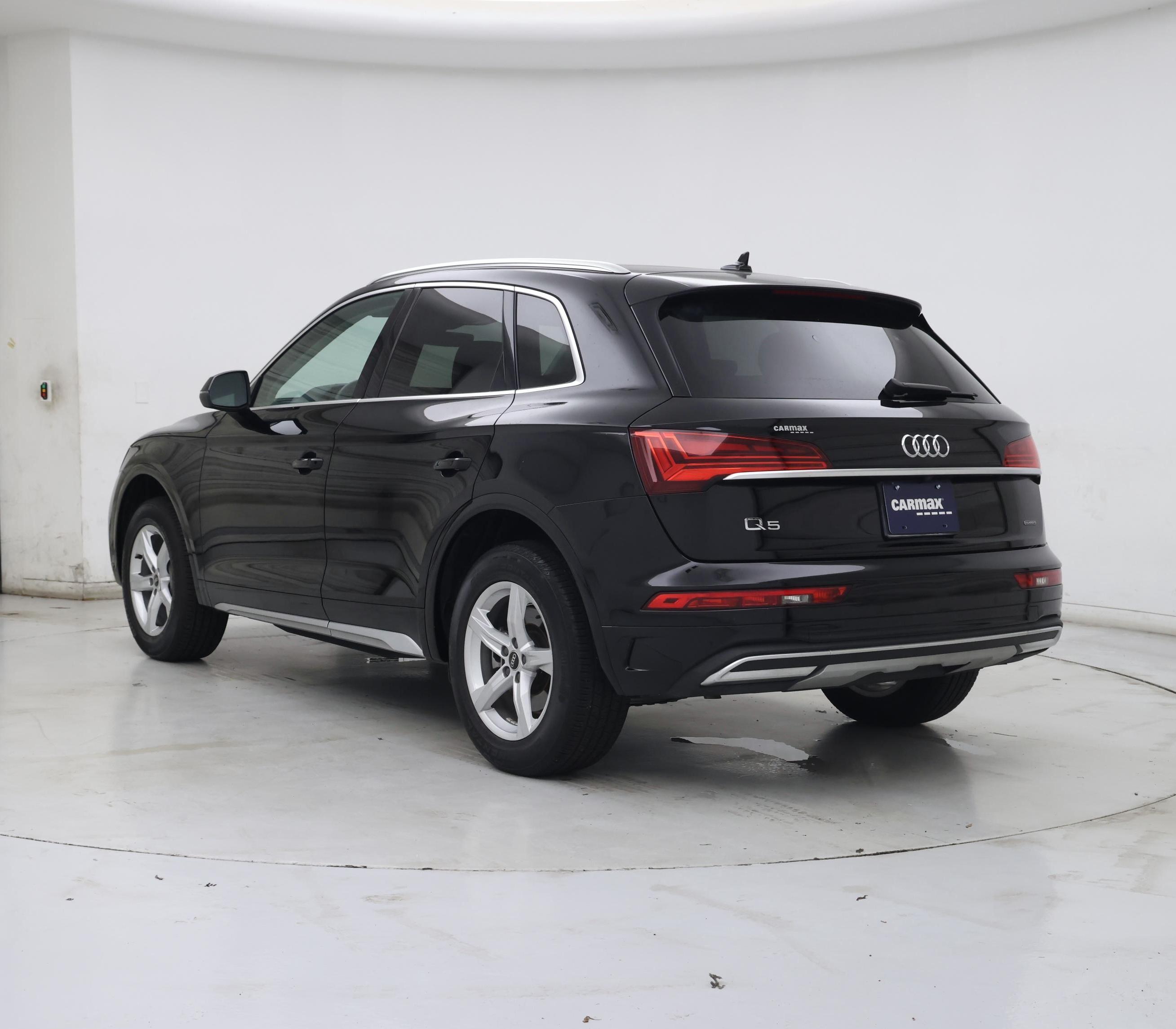Thumbnail: 2023 Audi Q5 - 2
