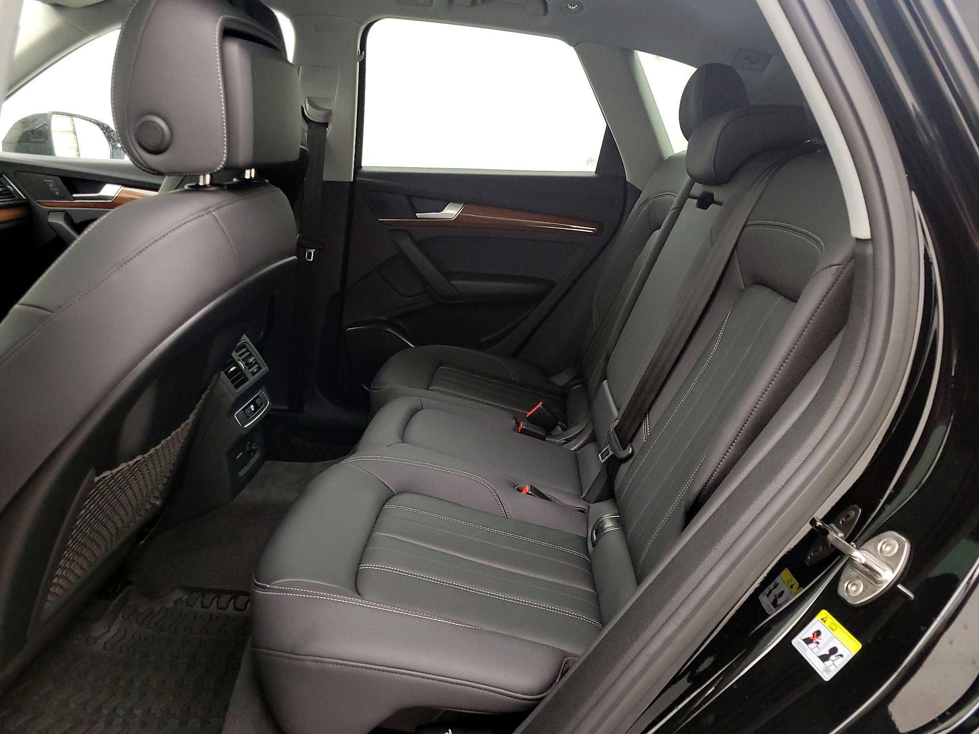 Thumbnail: 2023 Audi Q5 - 20