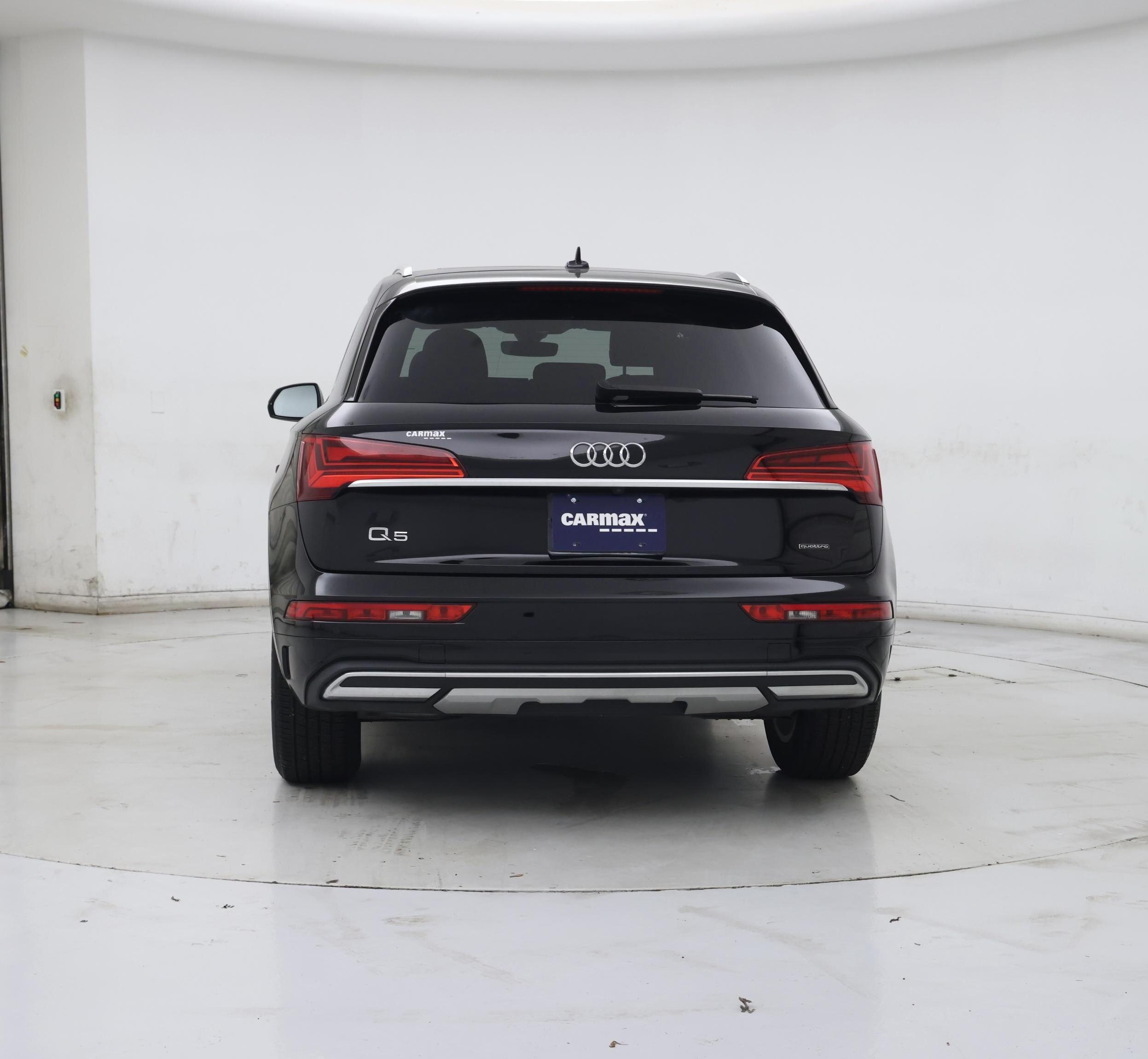 Thumbnail: 2023 Audi Q5 - 6