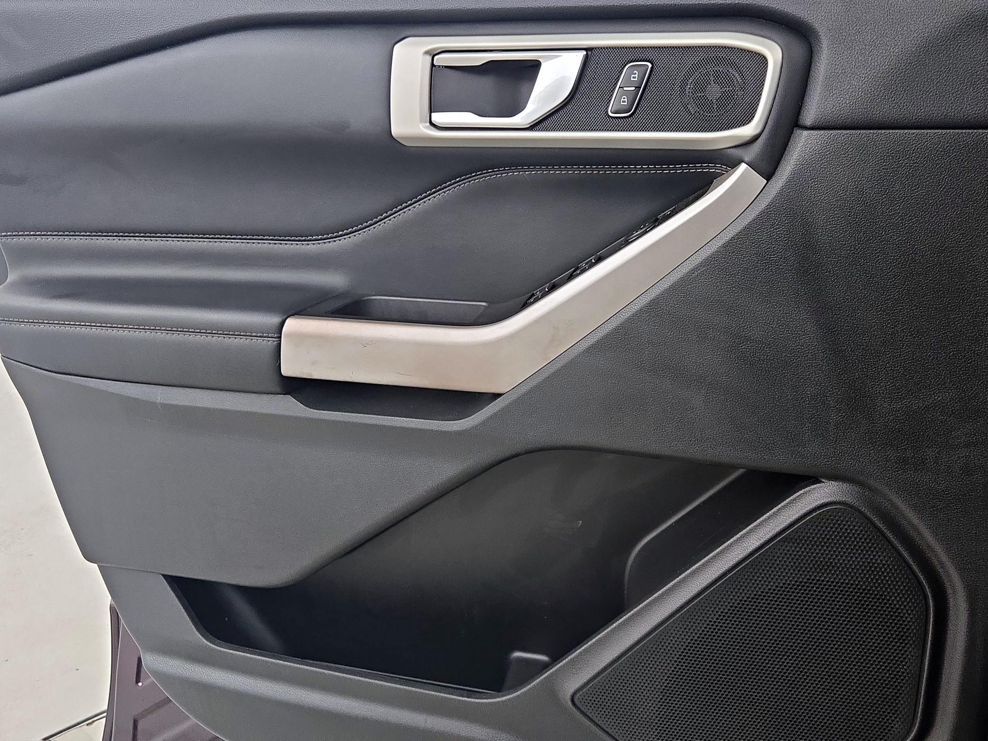 Thumbnail: 2022 Ford Explorer - 12