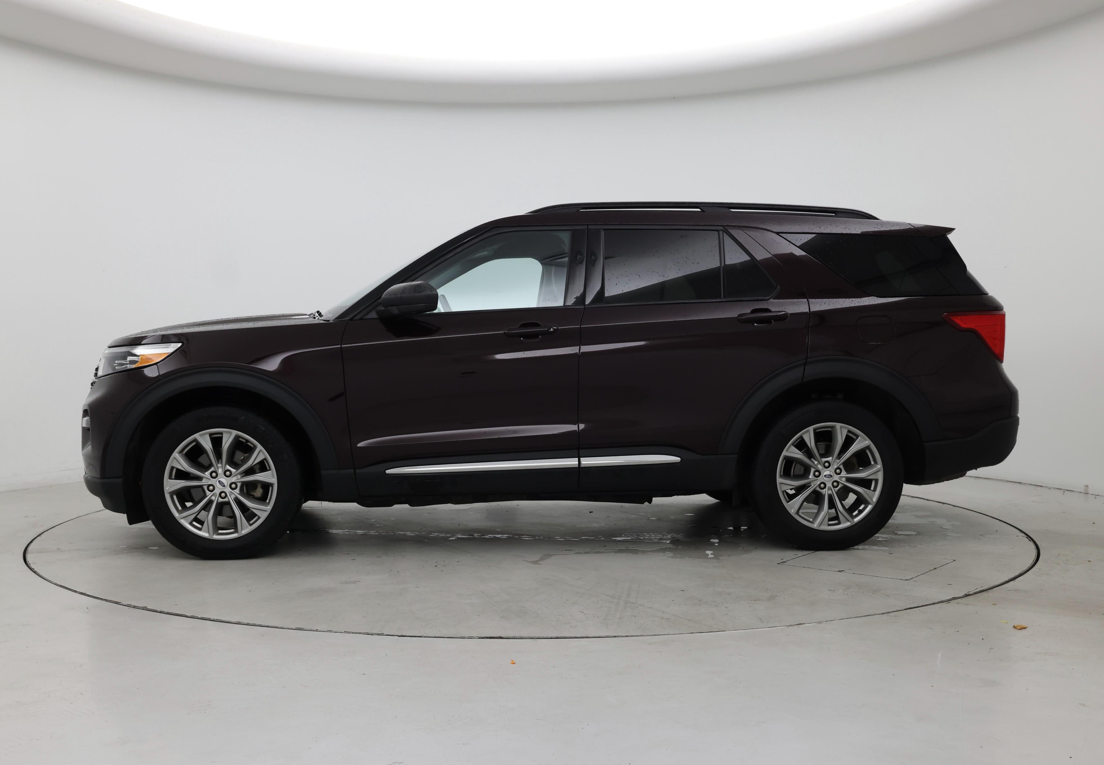 Thumbnail: 2022 Ford Explorer - 3