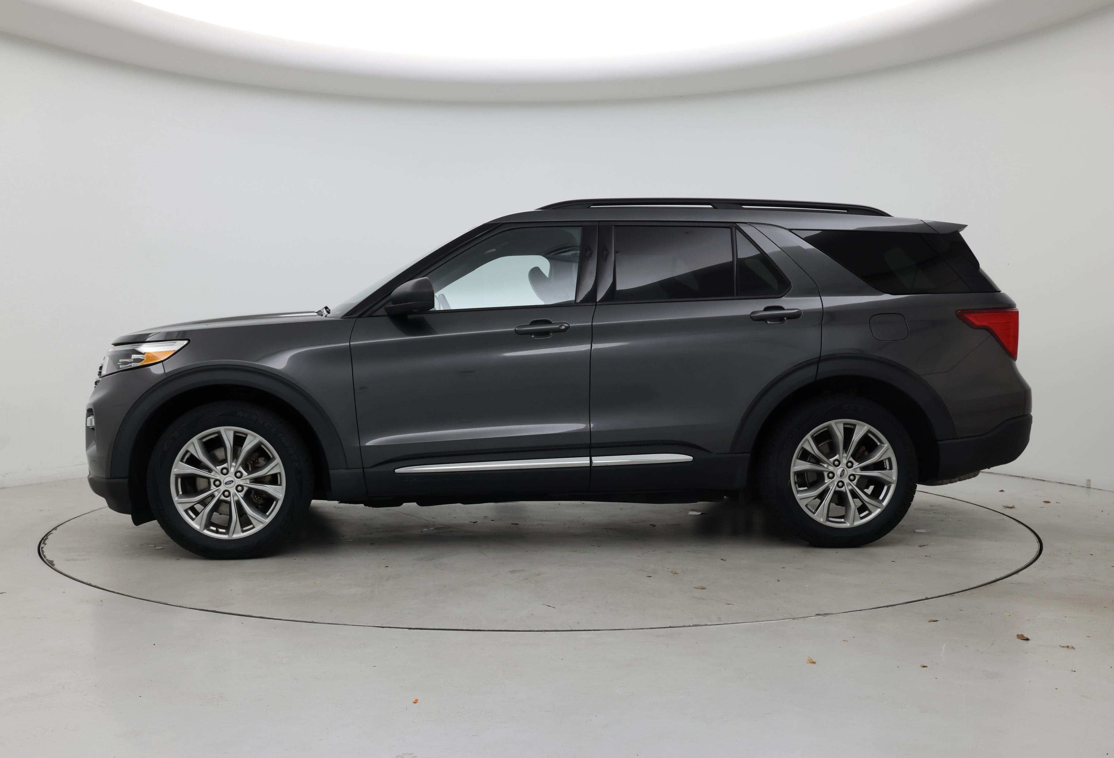 Thumbnail: 2020 Ford Explorer - 3