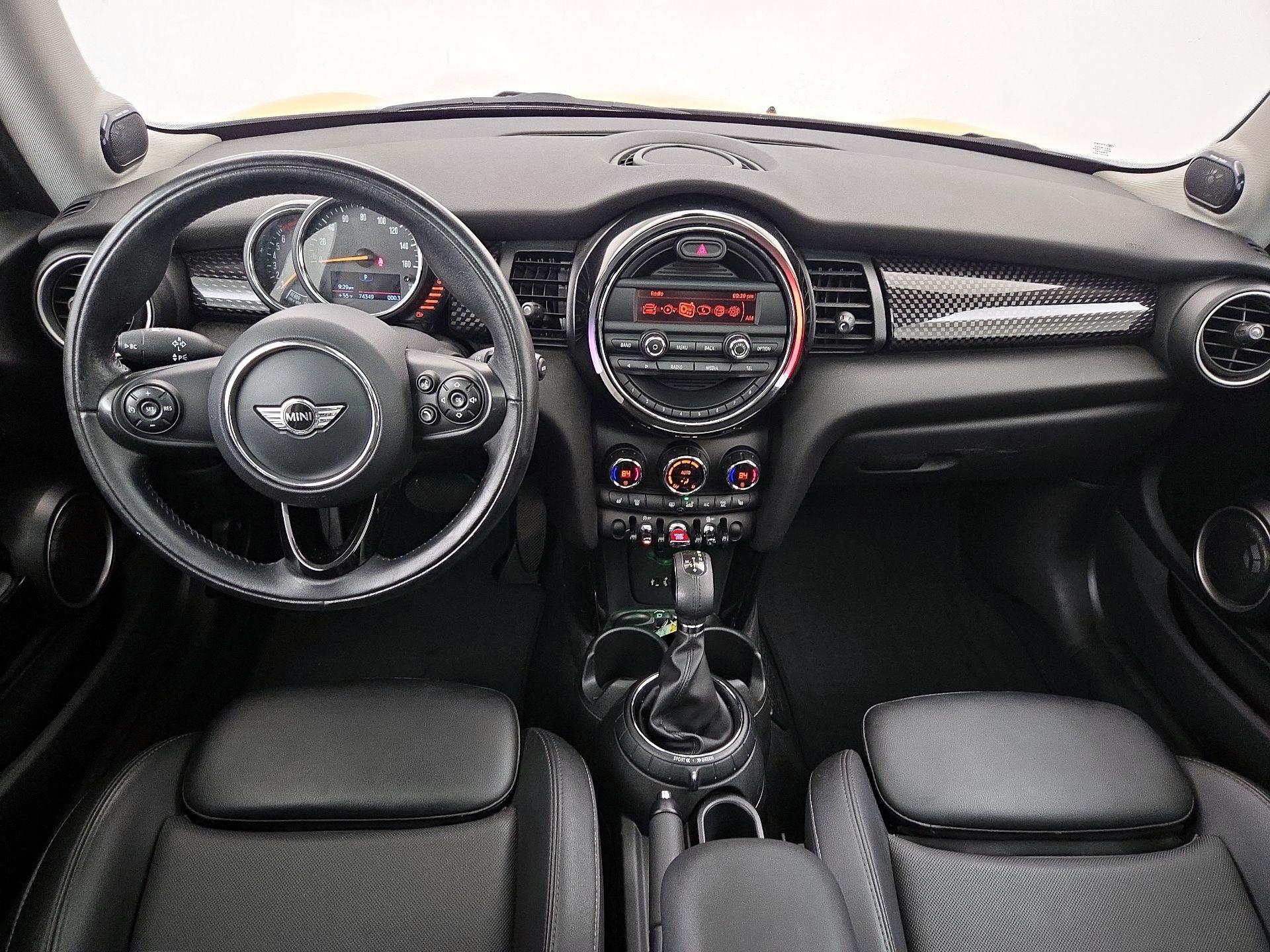 Thumbnail: 2015 MINI Cooper Hardtop - 9
