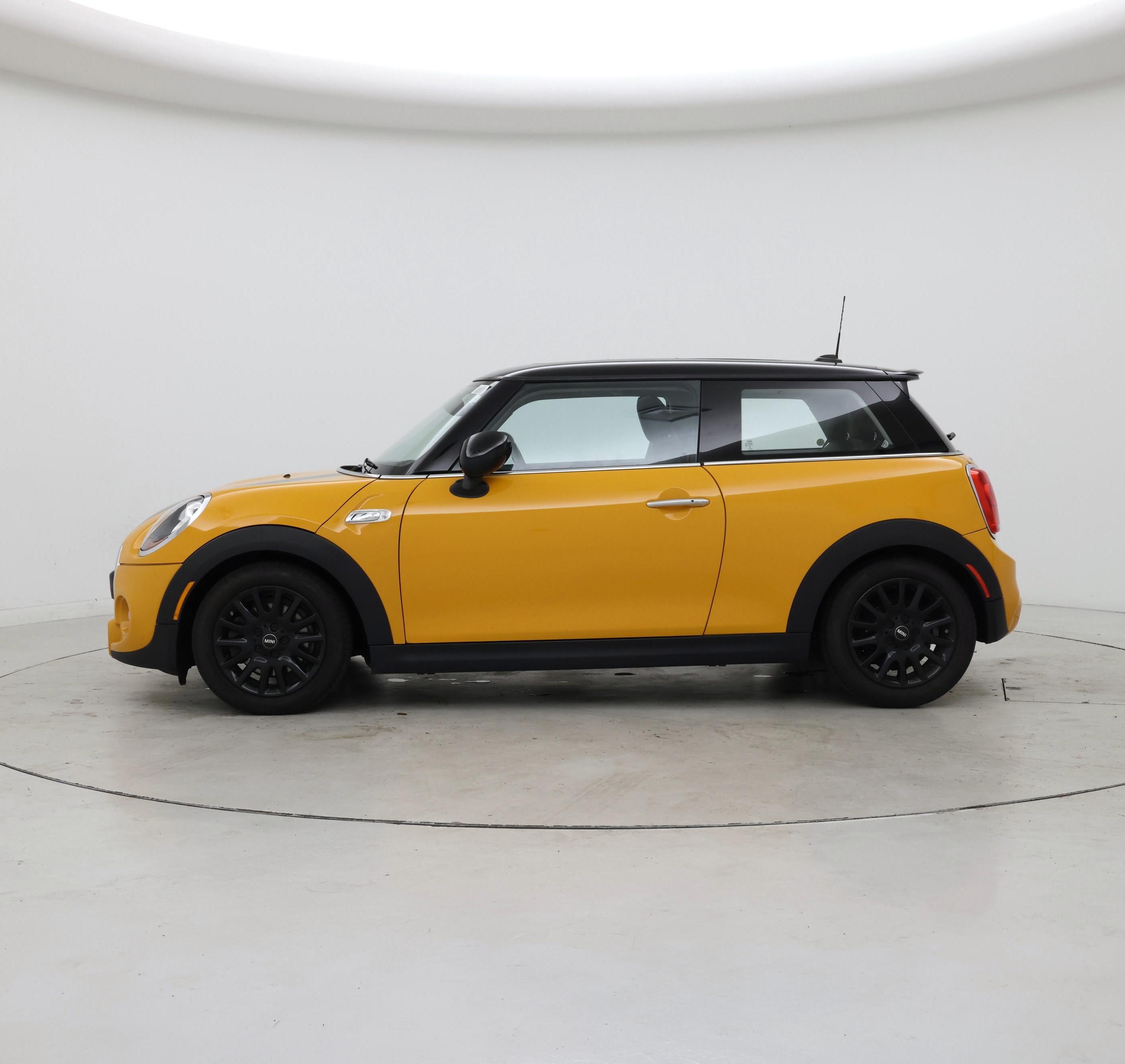 Thumbnail: 2015 MINI Cooper Hardtop - 3