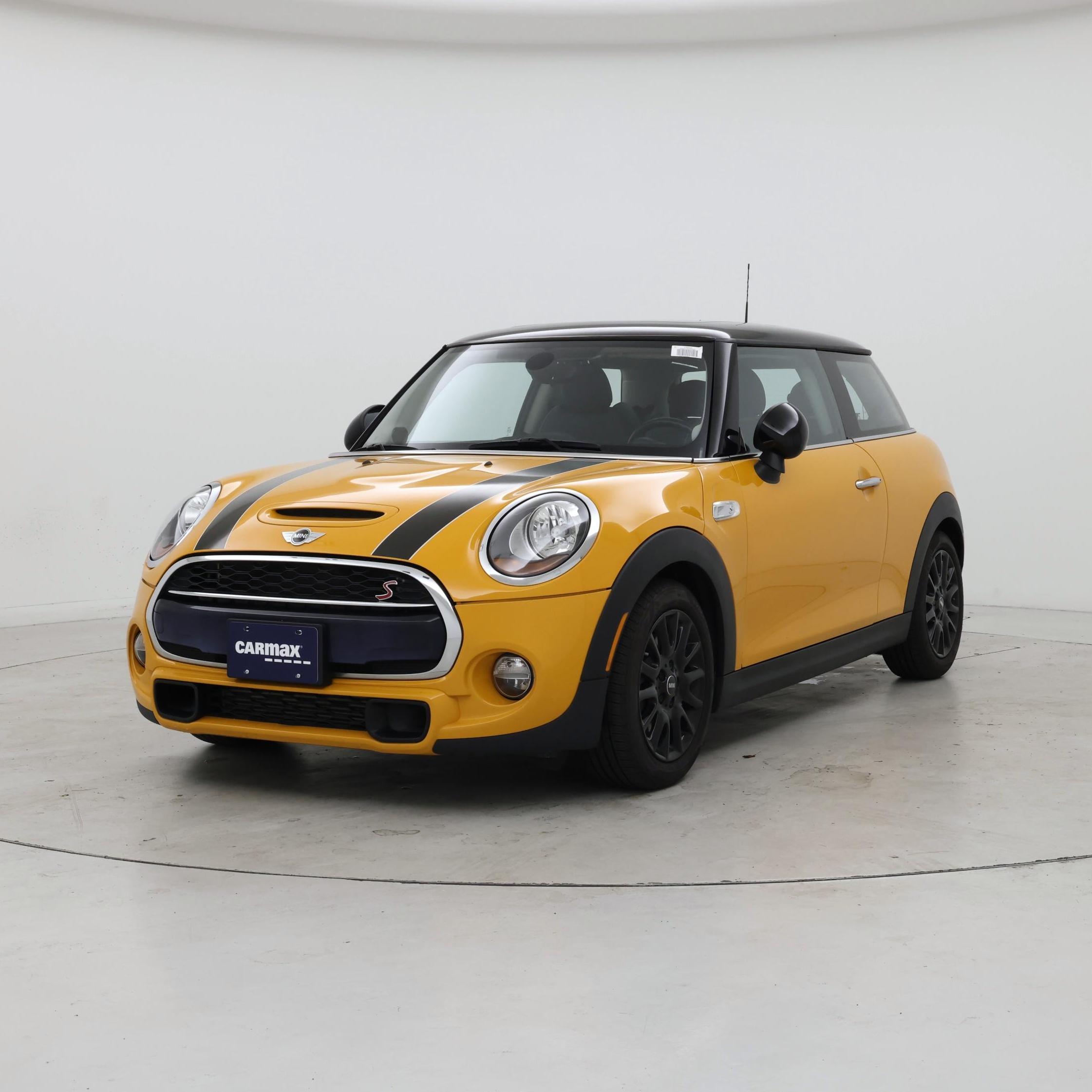 Thumbnail: 2015 MINI Cooper Hardtop - 4