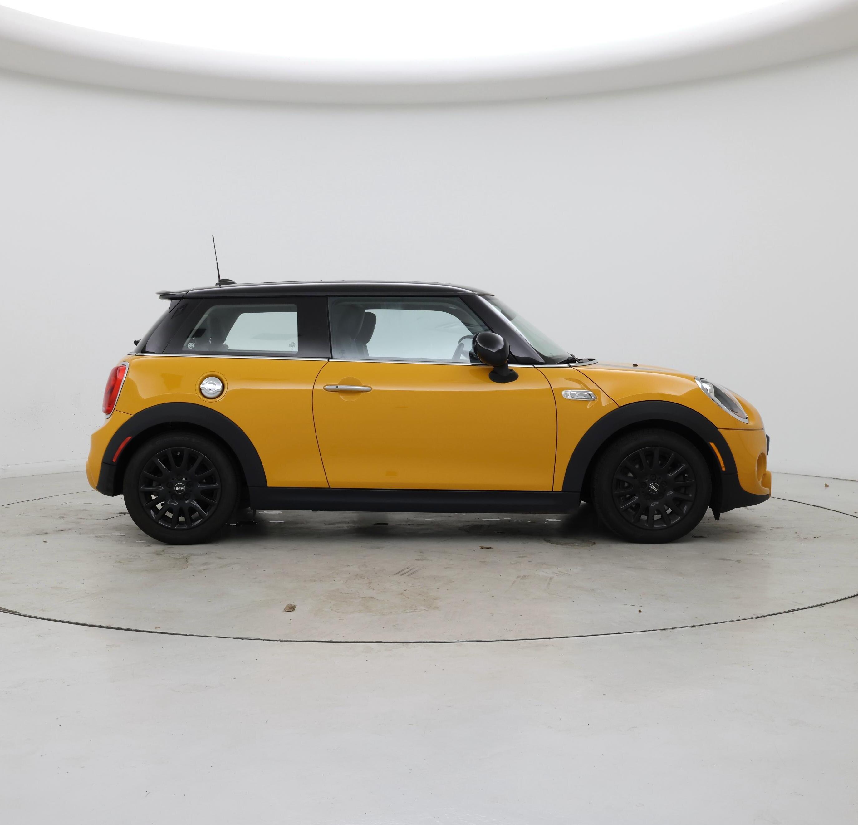 Thumbnail: 2015 MINI Cooper Hardtop - 7
