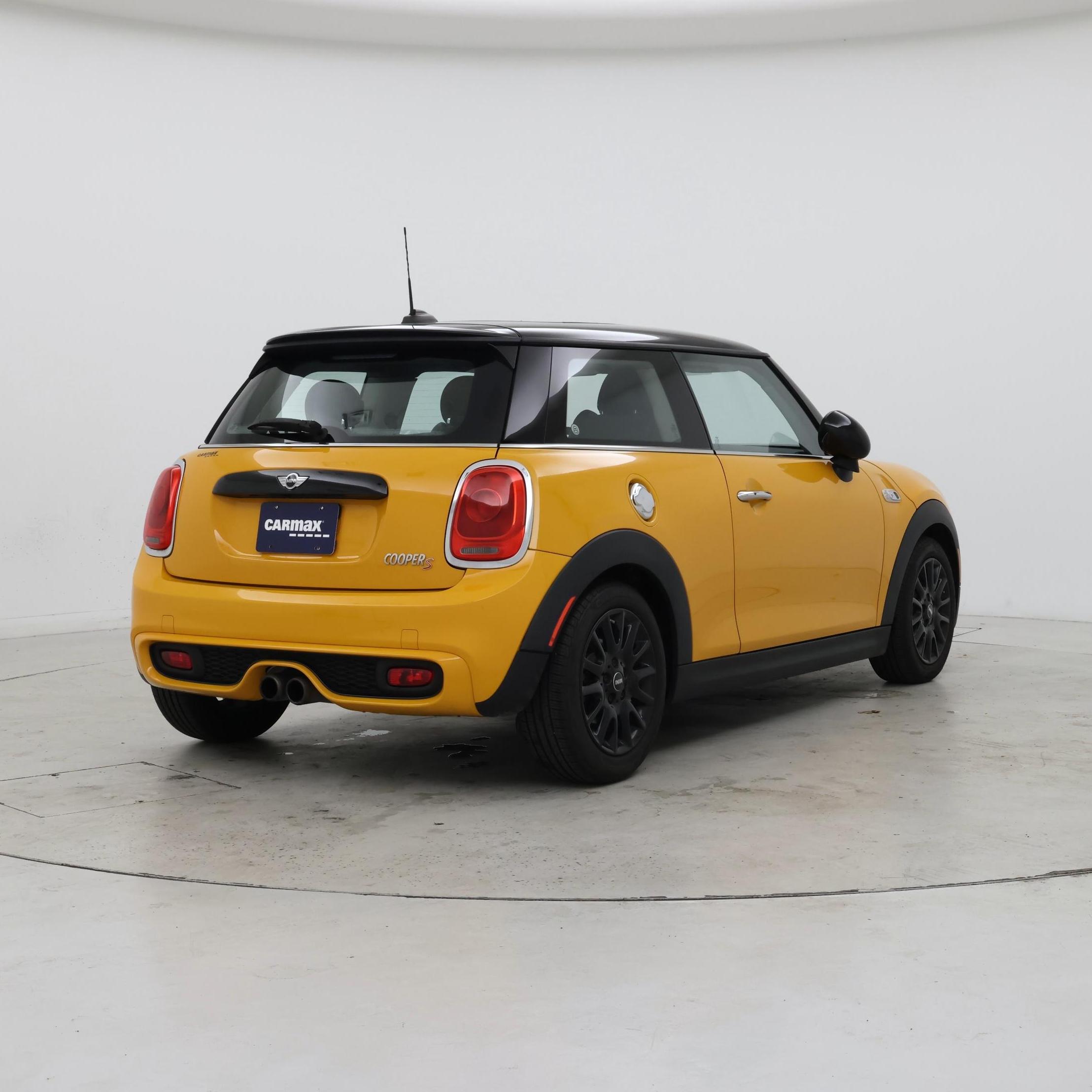 Thumbnail: 2015 MINI Cooper Hardtop - 8