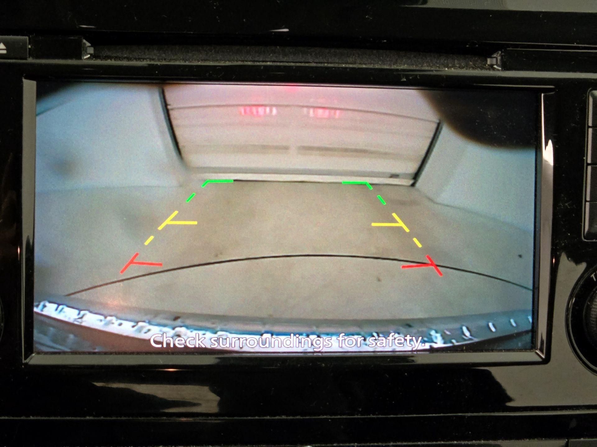 Thumbnail: 2021 Nissan Rogue Sport - 14